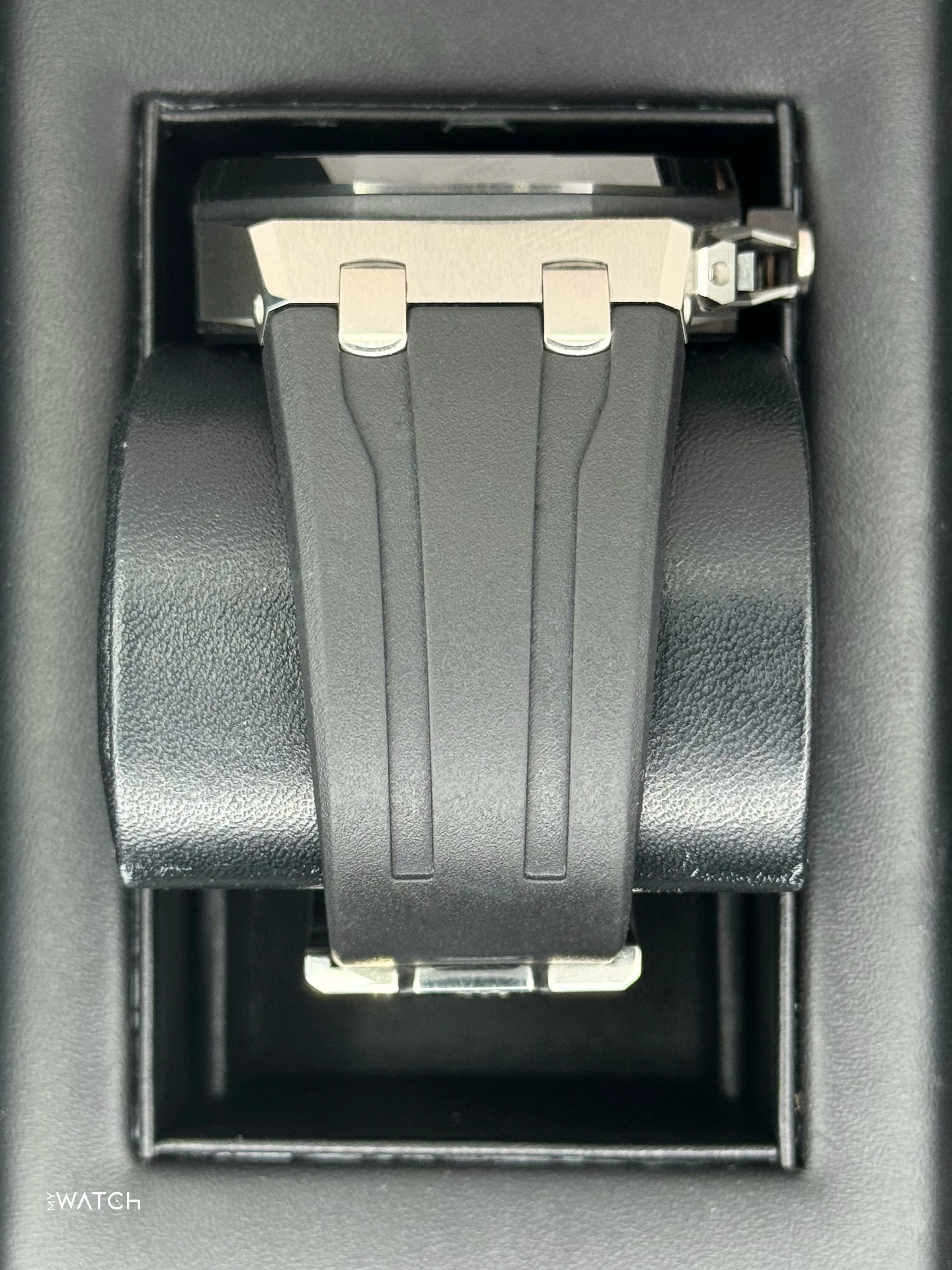 2022 Audemars Piguet Royal Oak Chronograph 43mm 26420SO Black Dial - Image 3