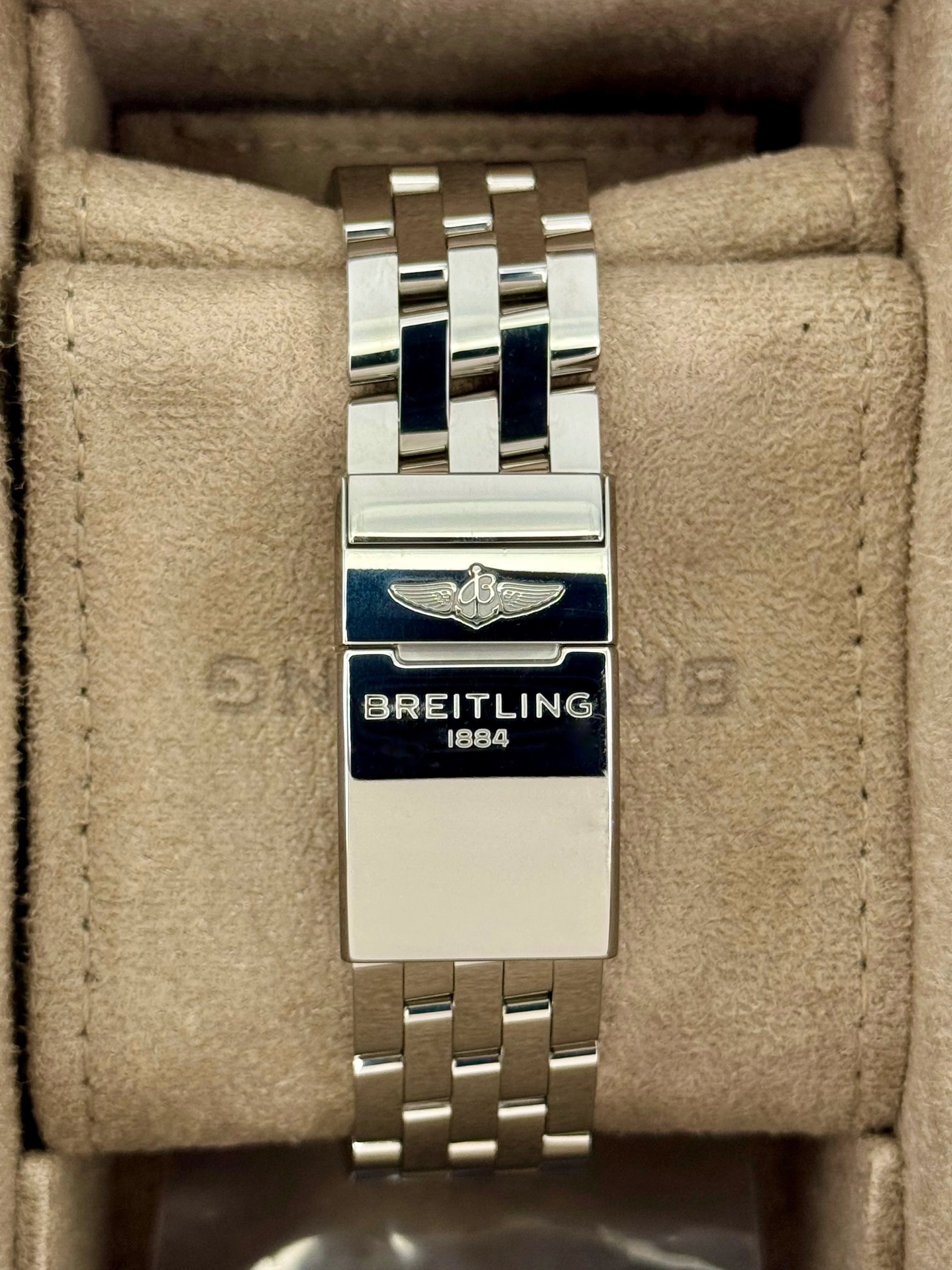 2022 Breitling Chronomat B01 44mm AB0115 Stainless Steel Blue Dial - Image 2