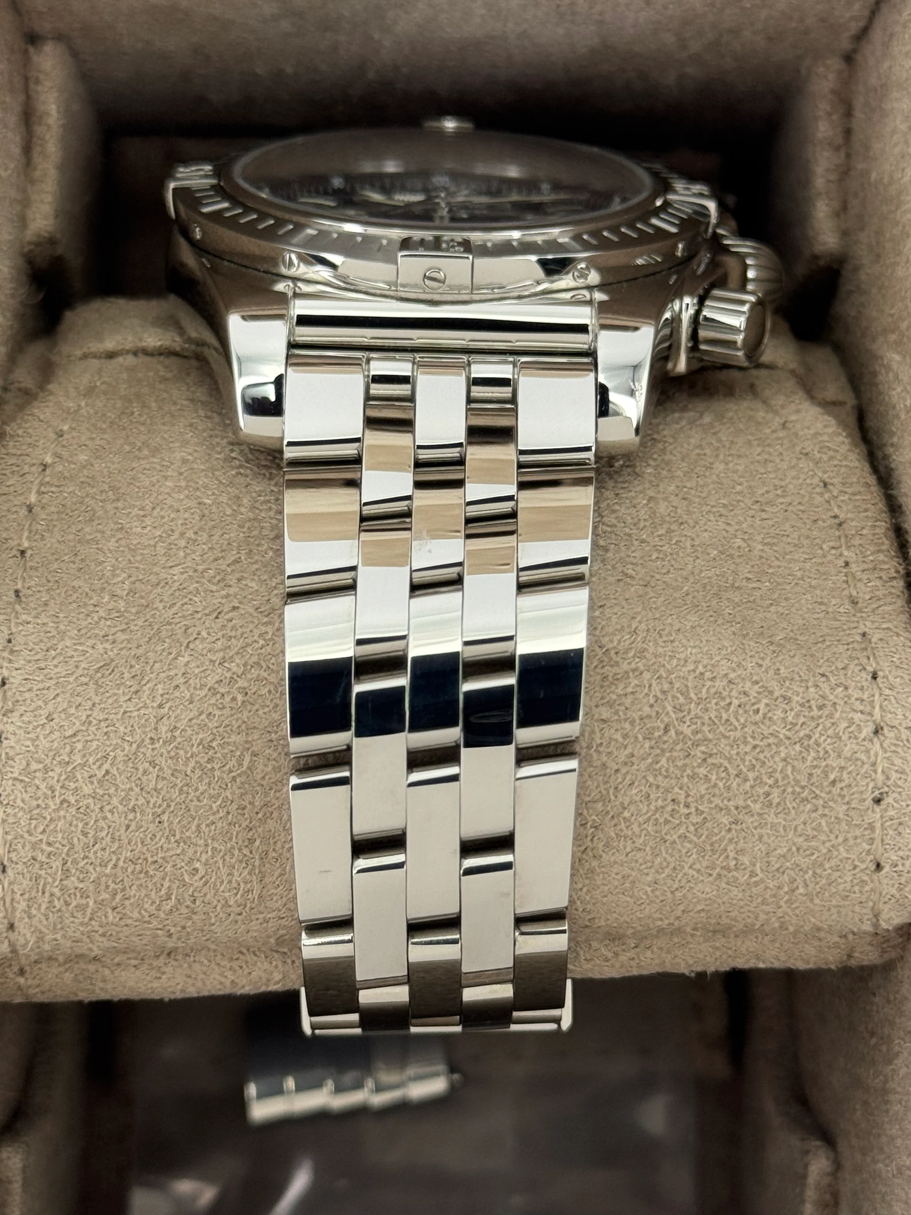 2022 Breitling Chronomat B01 44mm AB0115 Stainless Steel Blue Dial - Image 3