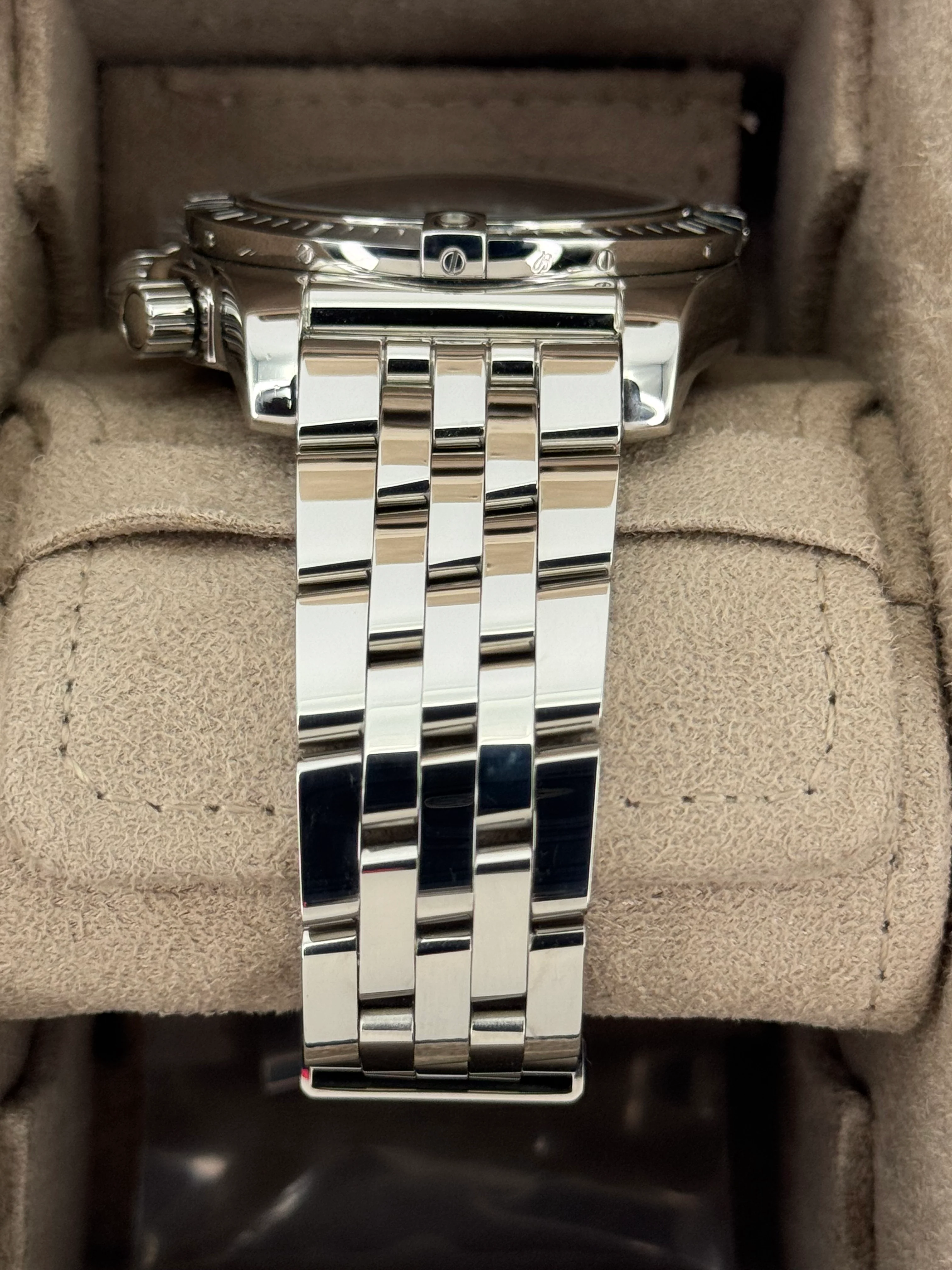 2022 Breitling Chronomat B01 44mm AB0115 Stainless Steel Blue Dial - Image 4