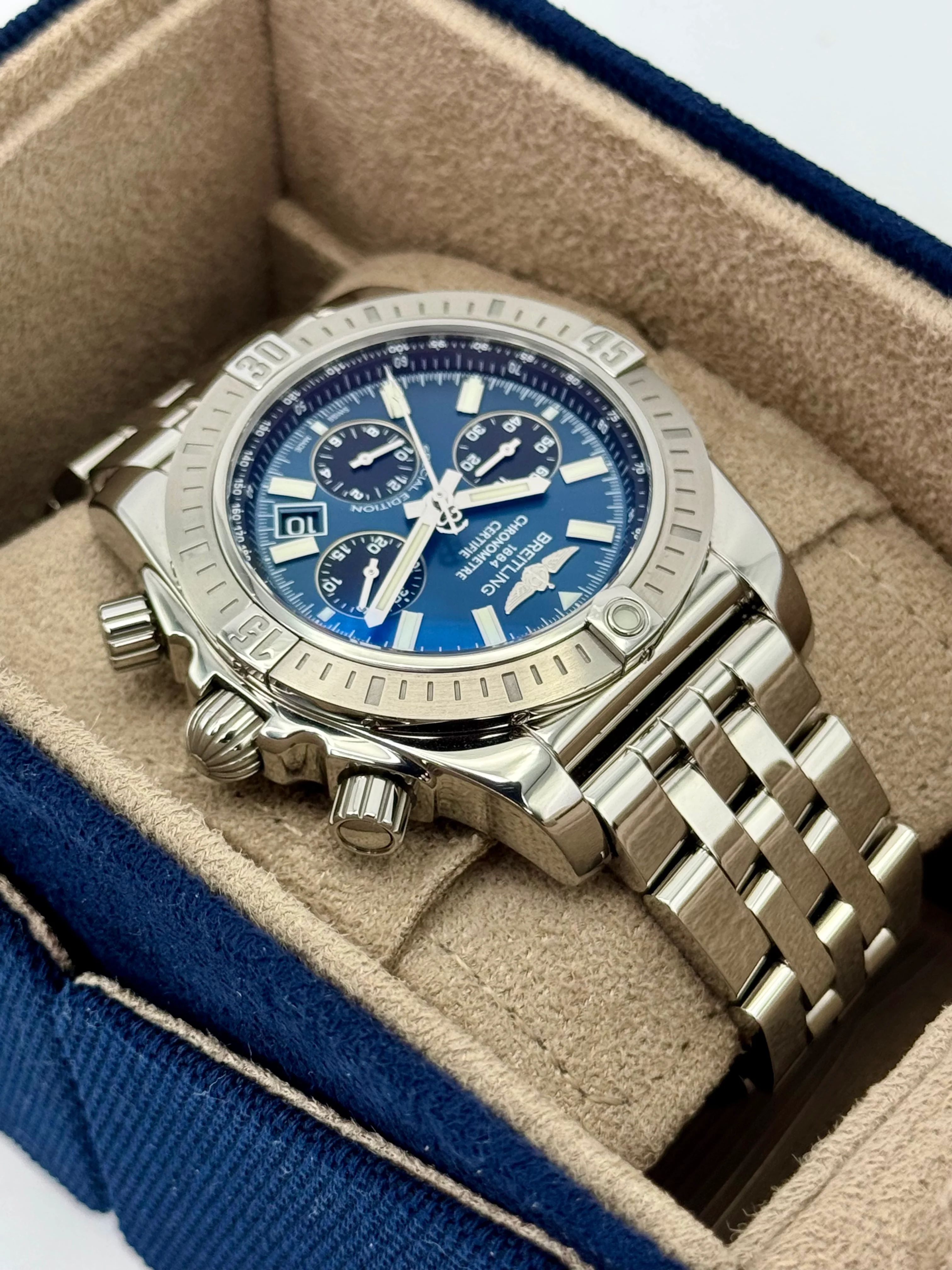 2022 Breitling Chronomat B01 44mm AB0115 Stainless Steel Blue Dial - Image 8
