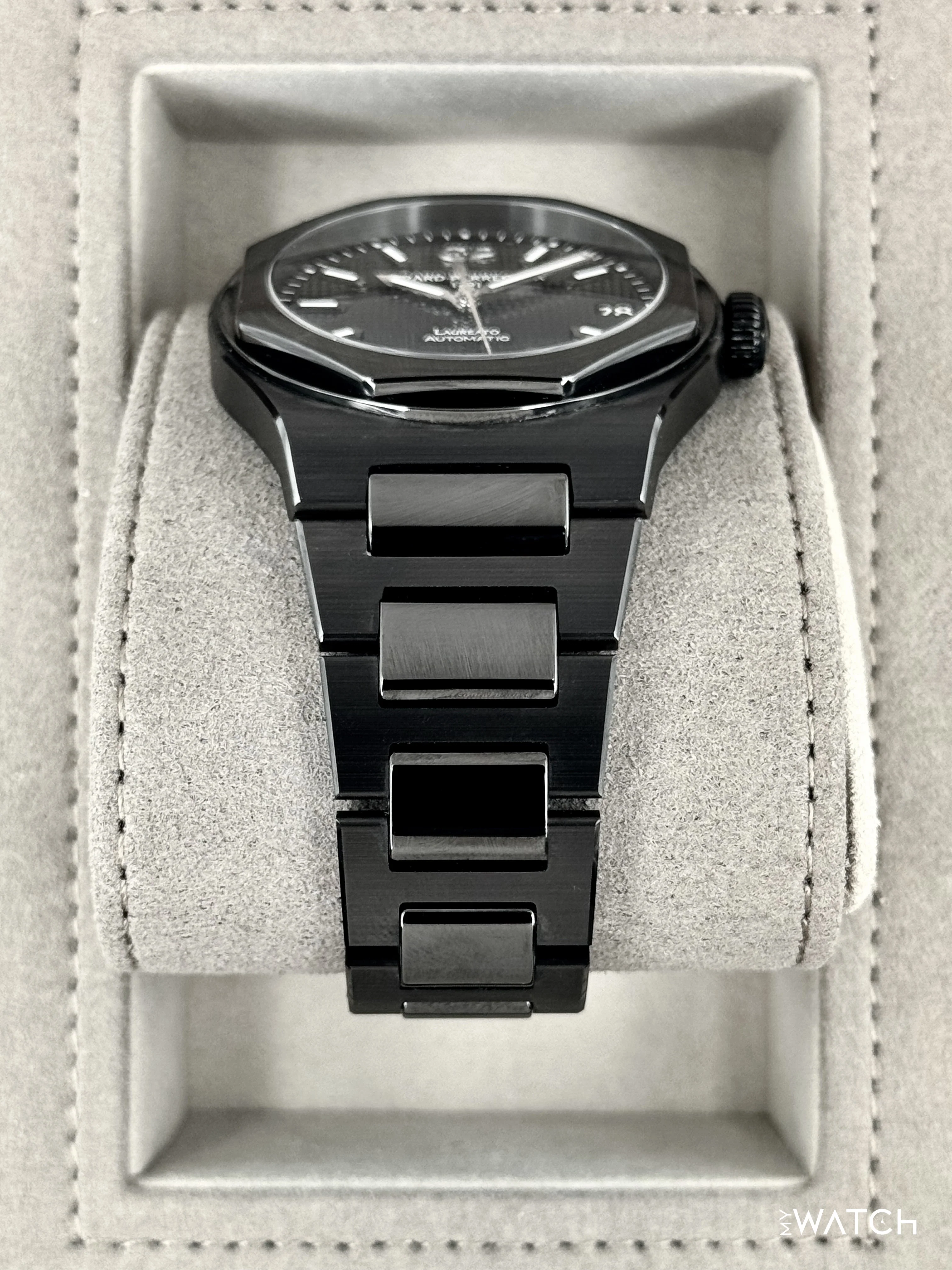 2022 Girard-Perregaux Laureato 42mm 81010-32-631-32A Ceramic Black Dial - Image 3