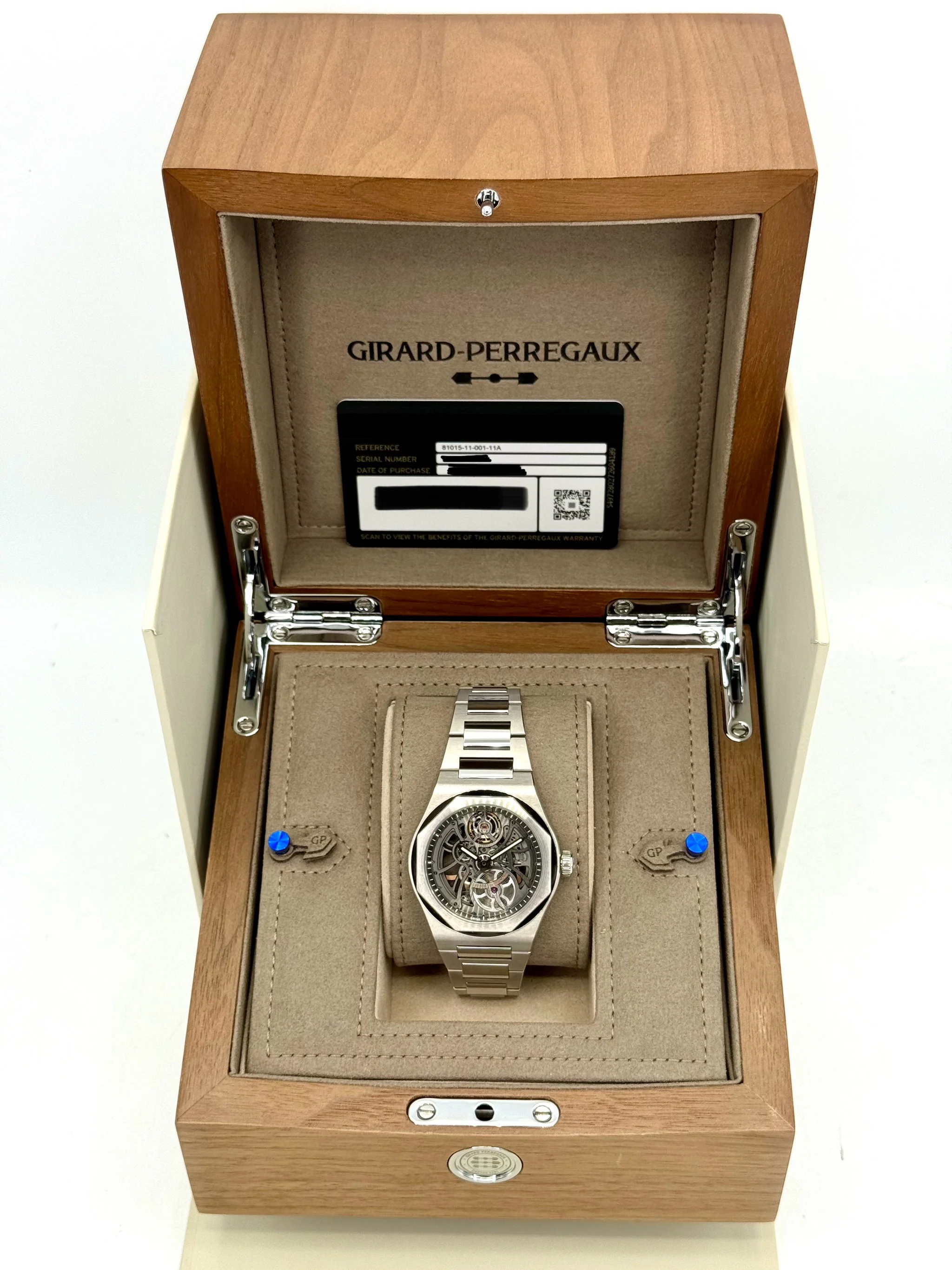 2022 Girard-Perregaux Laureato 42mm 81015-11-001-11A Skelton Dial - Image 12