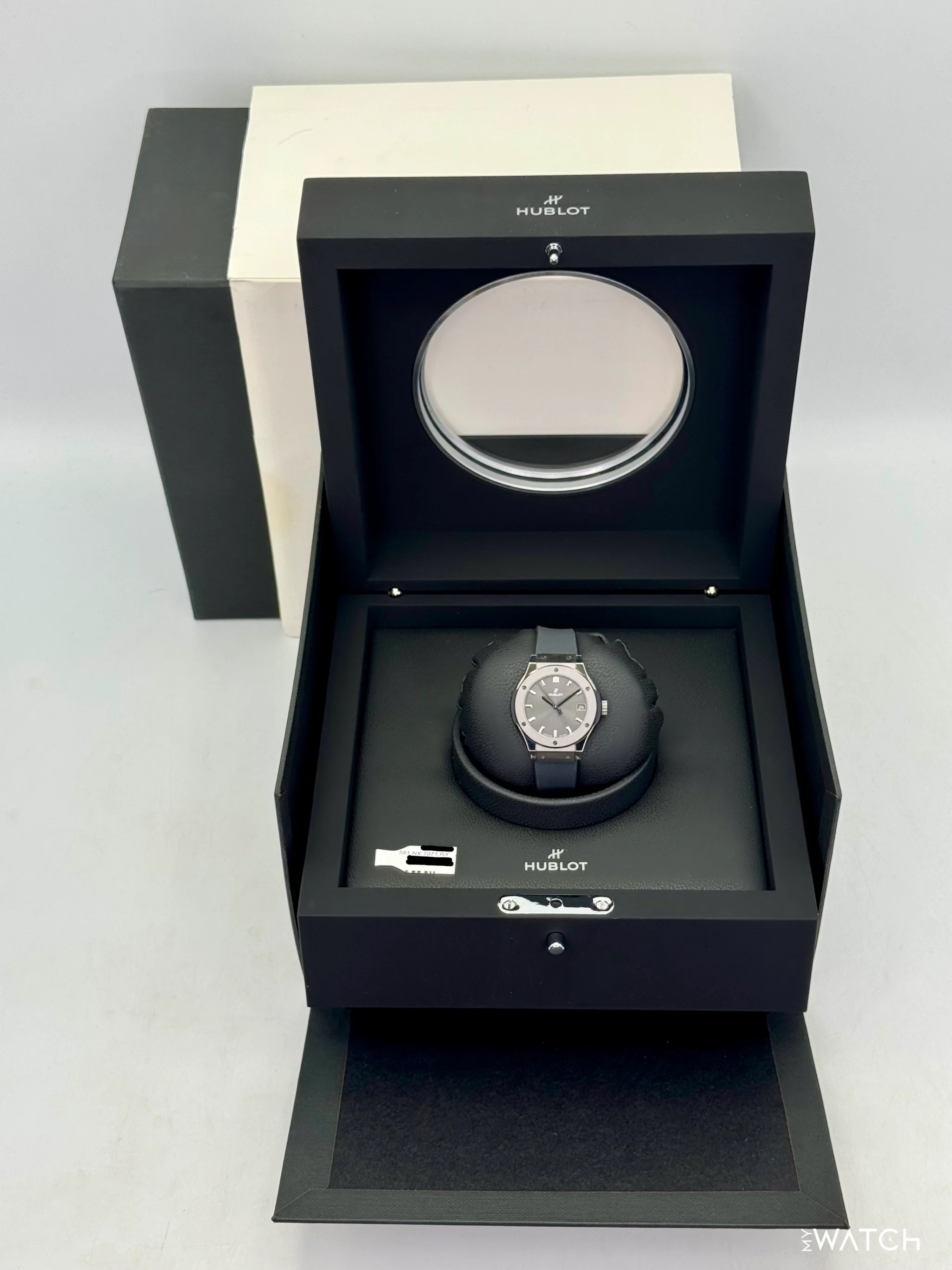 2022 Ladies Hublot Classic Fusion 33mm 581.NX.7071.RX Titanium Grey Dial - Image 12