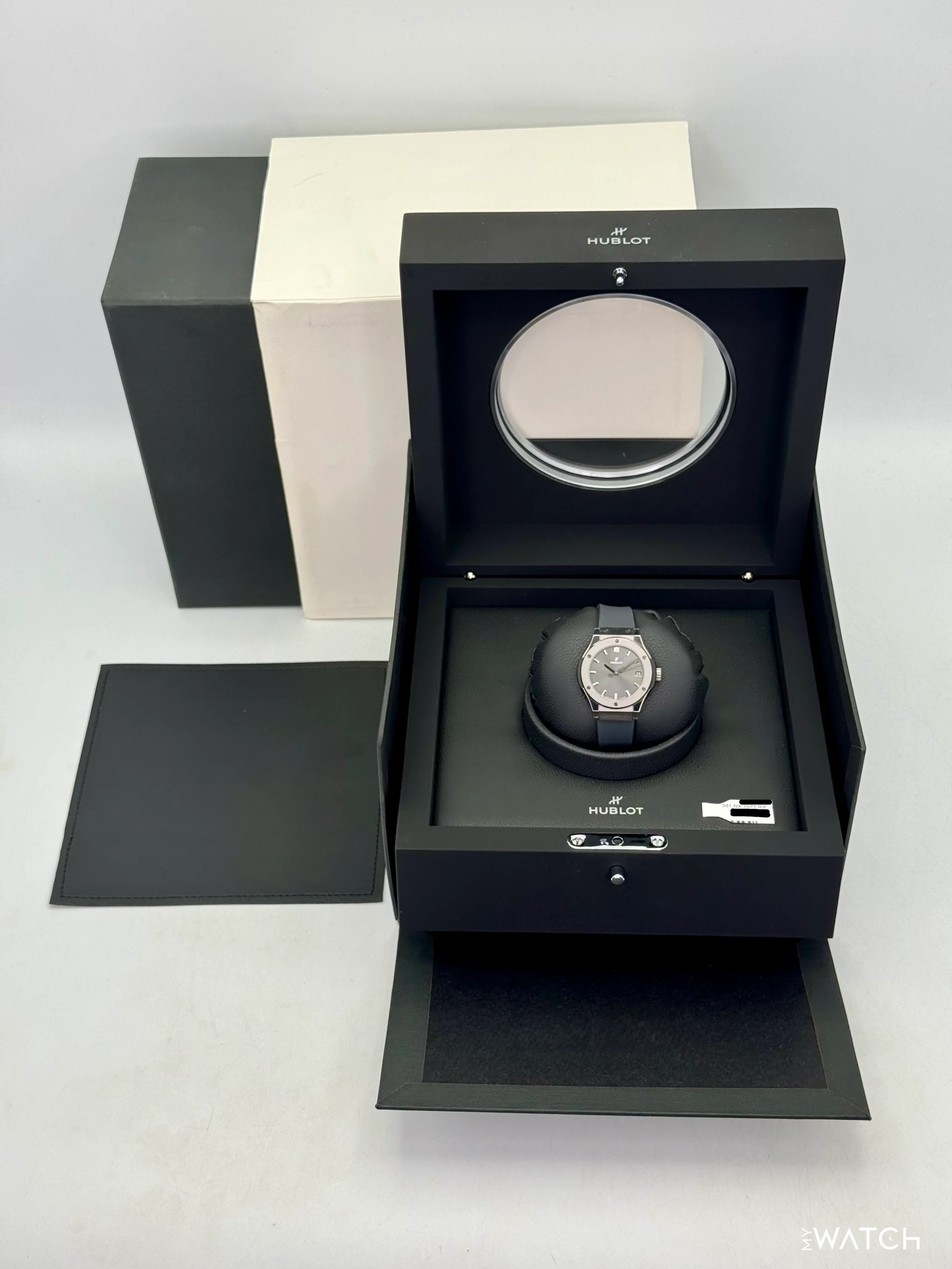 2022 Ladies Hublot Classic Fusion 33mm 581.NX.7071.RX Titanium Grey Dial - Image 13