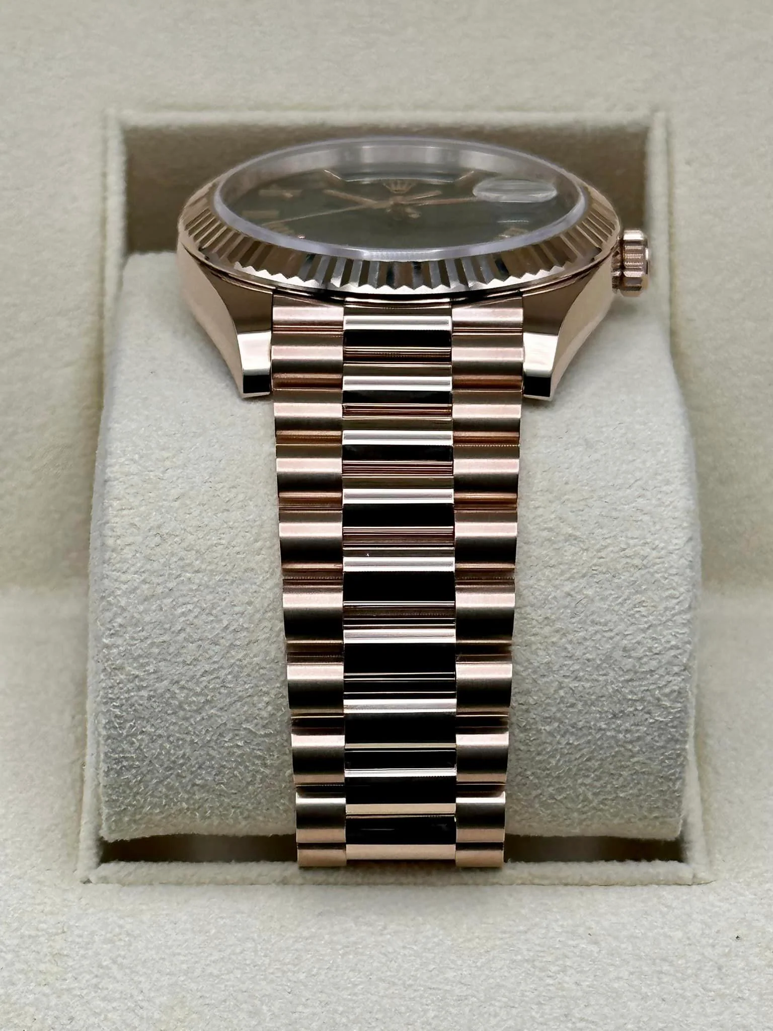 NEW 2022 Rolex Day-Date 40 228235 Rose Gold Olive Dial Arabic Calendar - Image 3
