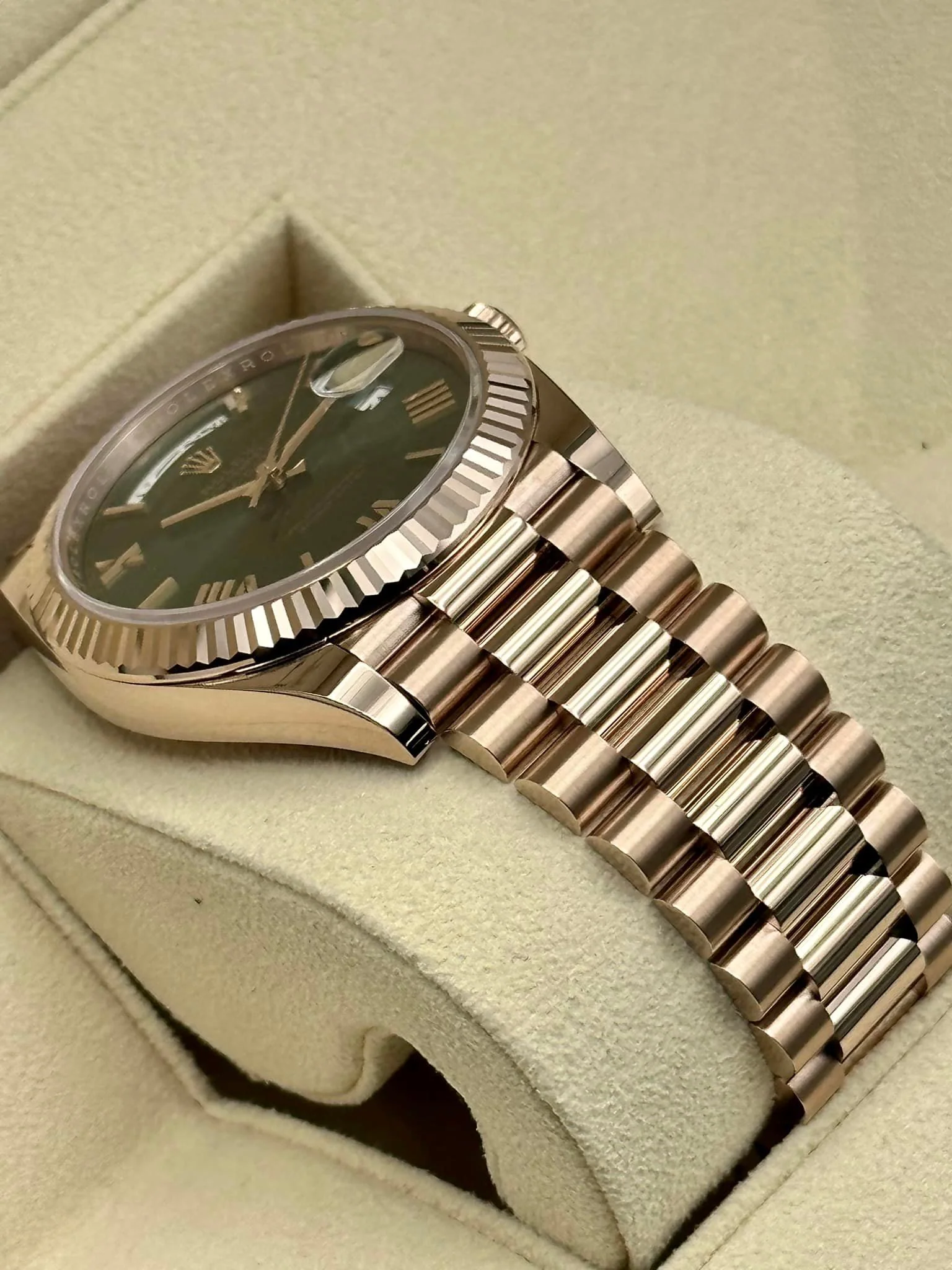 NEW 2022 Rolex Day-Date 40 228235 Rose Gold Olive Dial Arabic Calendar - Image 7