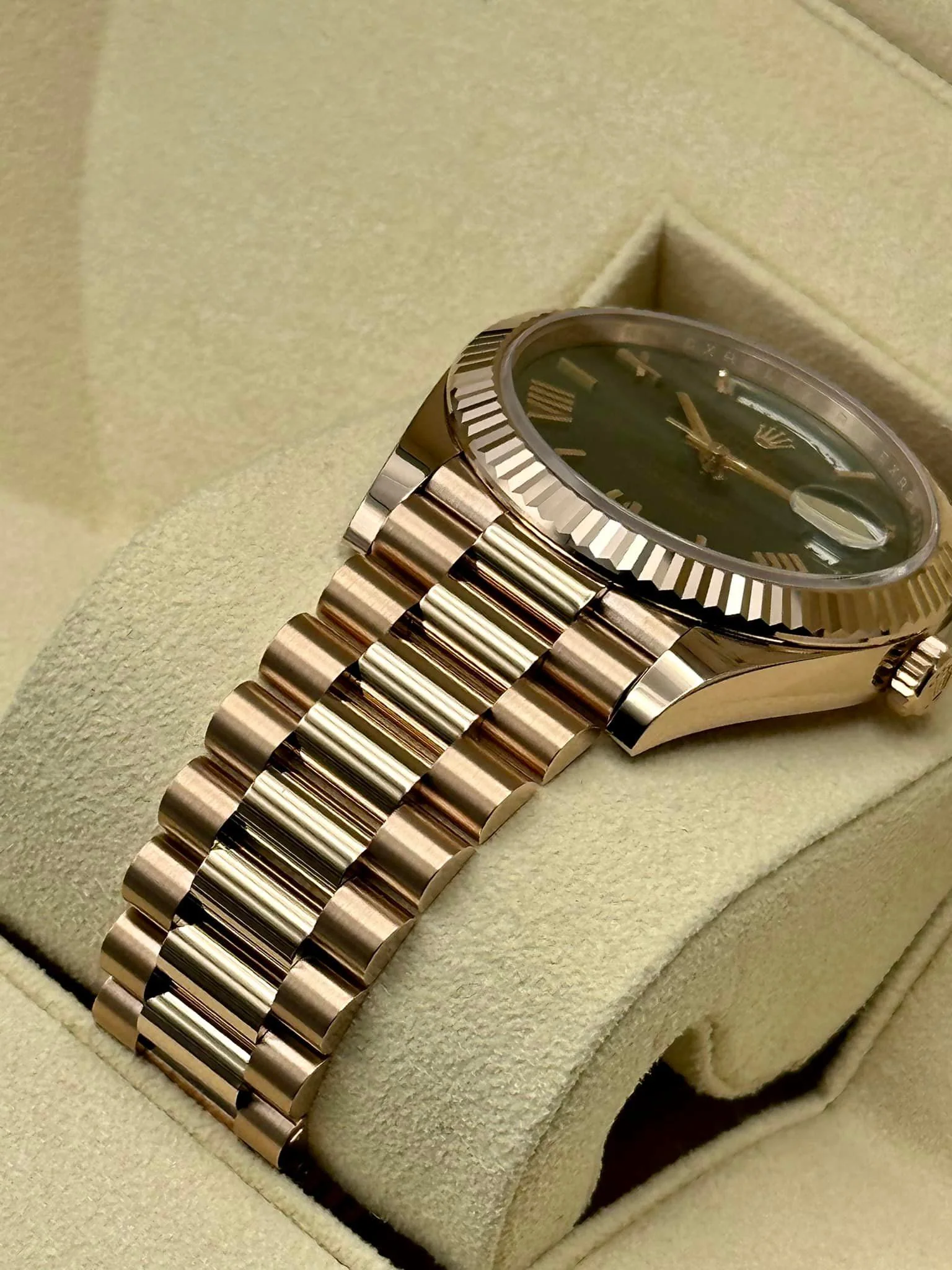 NEW 2022 Rolex Day-Date 40 228235 Rose Gold Olive Dial Arabic Calendar - Image 8