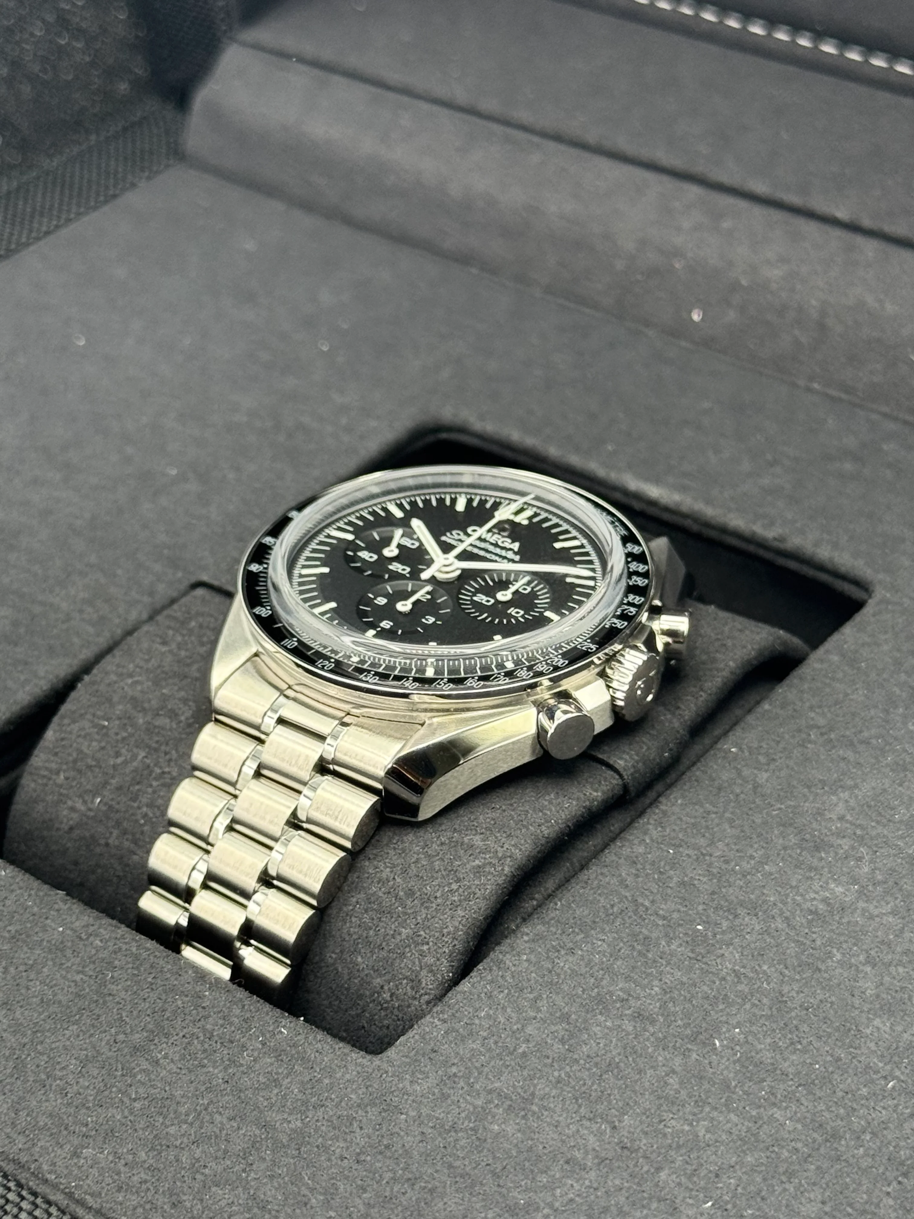 2022 Omega 42mm 310.30.42.50.01.002 Speedmaster Moonwatch Pro - Image 5