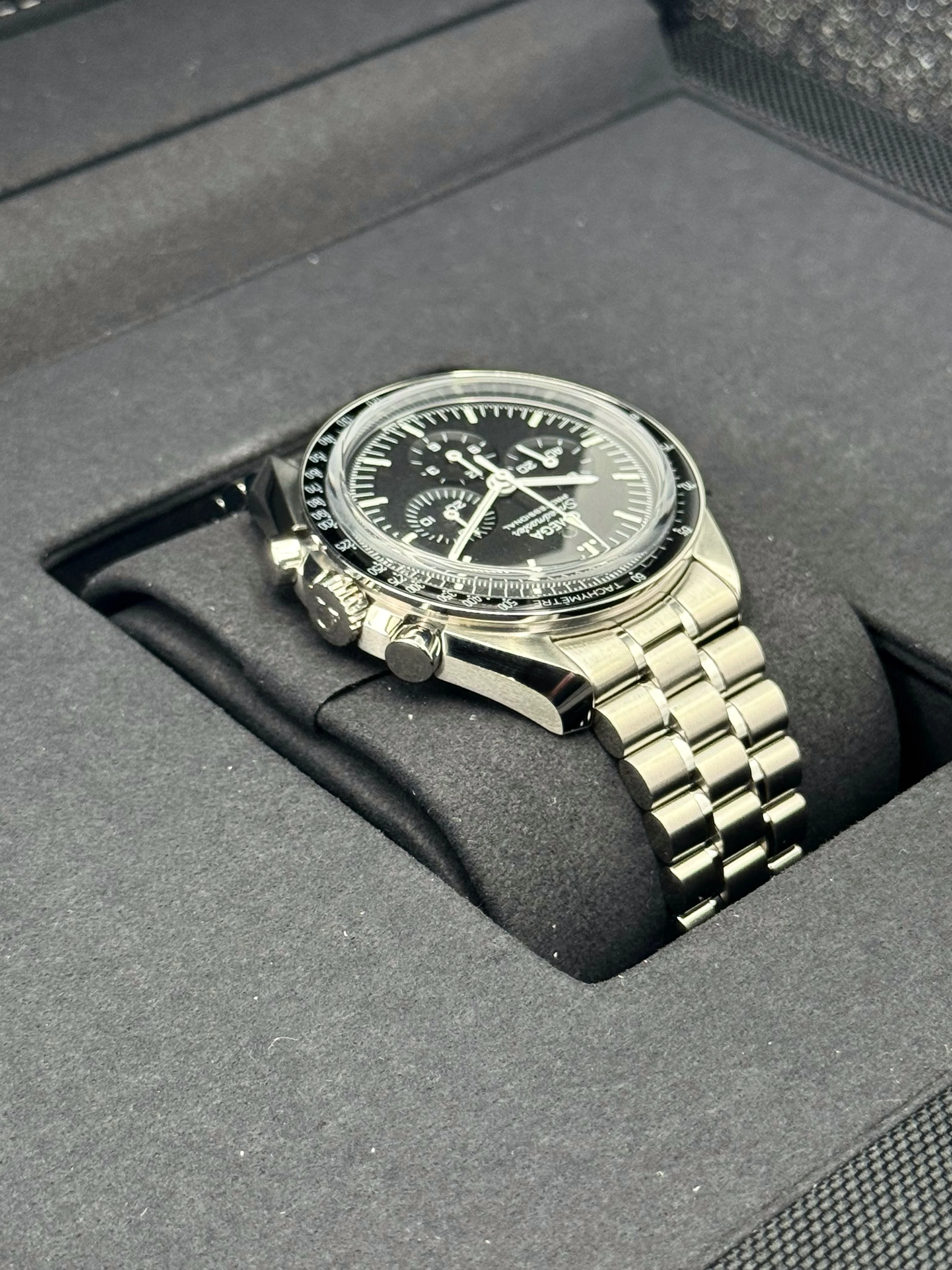 2022 Omega 42mm 310.30.42.50.01.002 Speedmaster Moonwatch Pro - Image 8