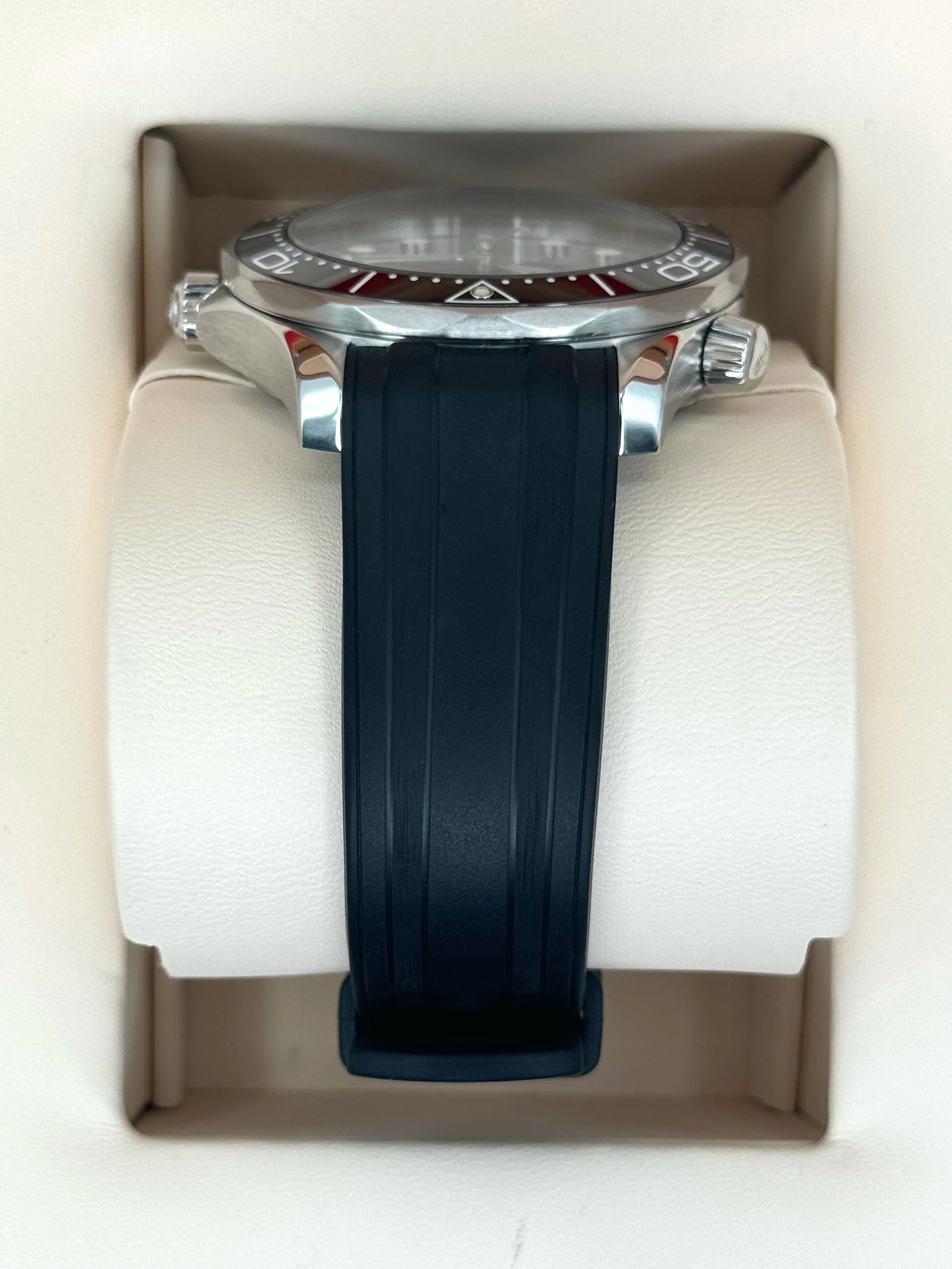 2022 Omega Seamaster Diver 300M 42mm 21032422001001 Black Dial - Image 4
