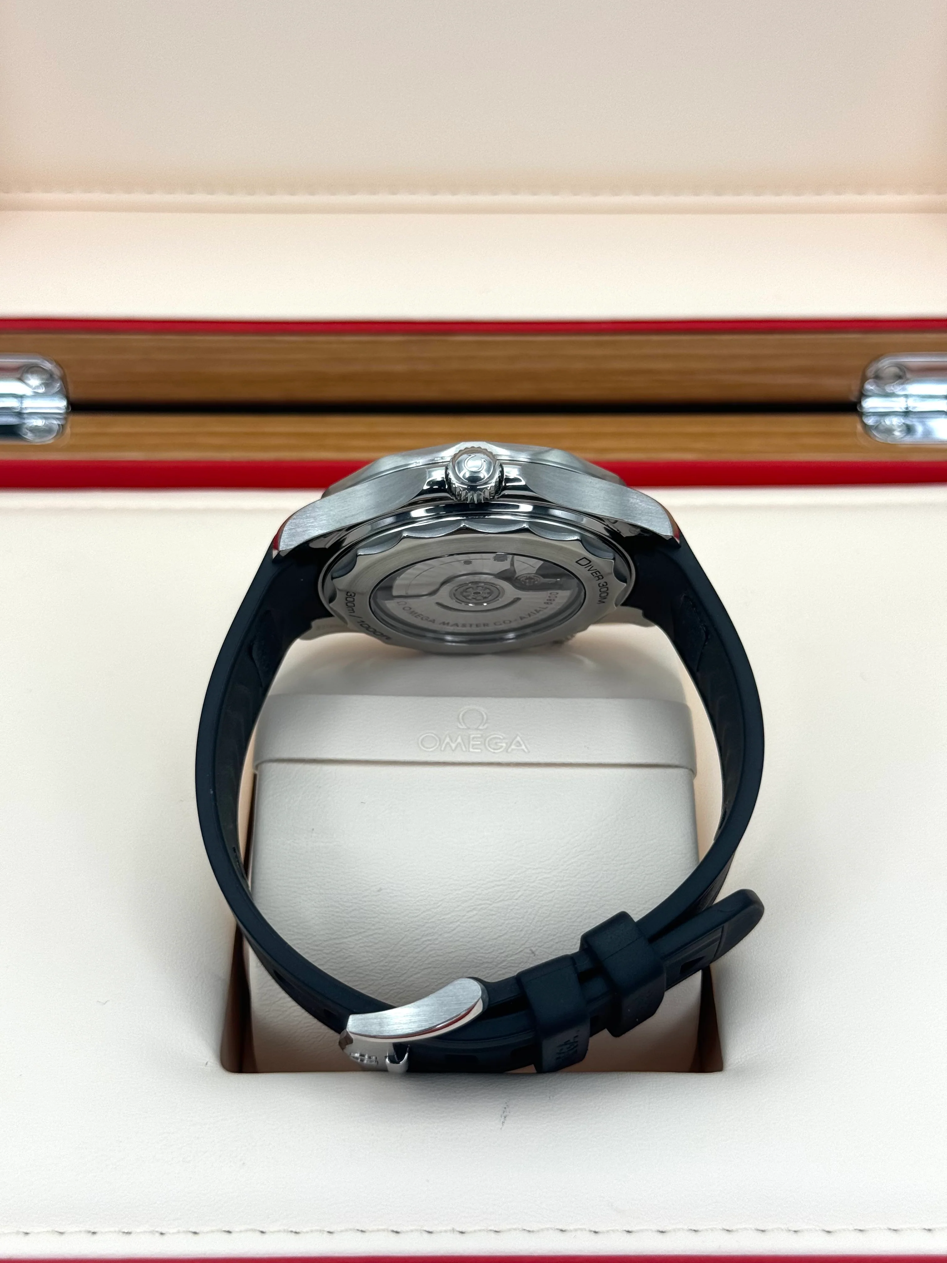 2022 Omega Seamaster Diver 300M 42mm 21032422001001 Black Dial - Image 9