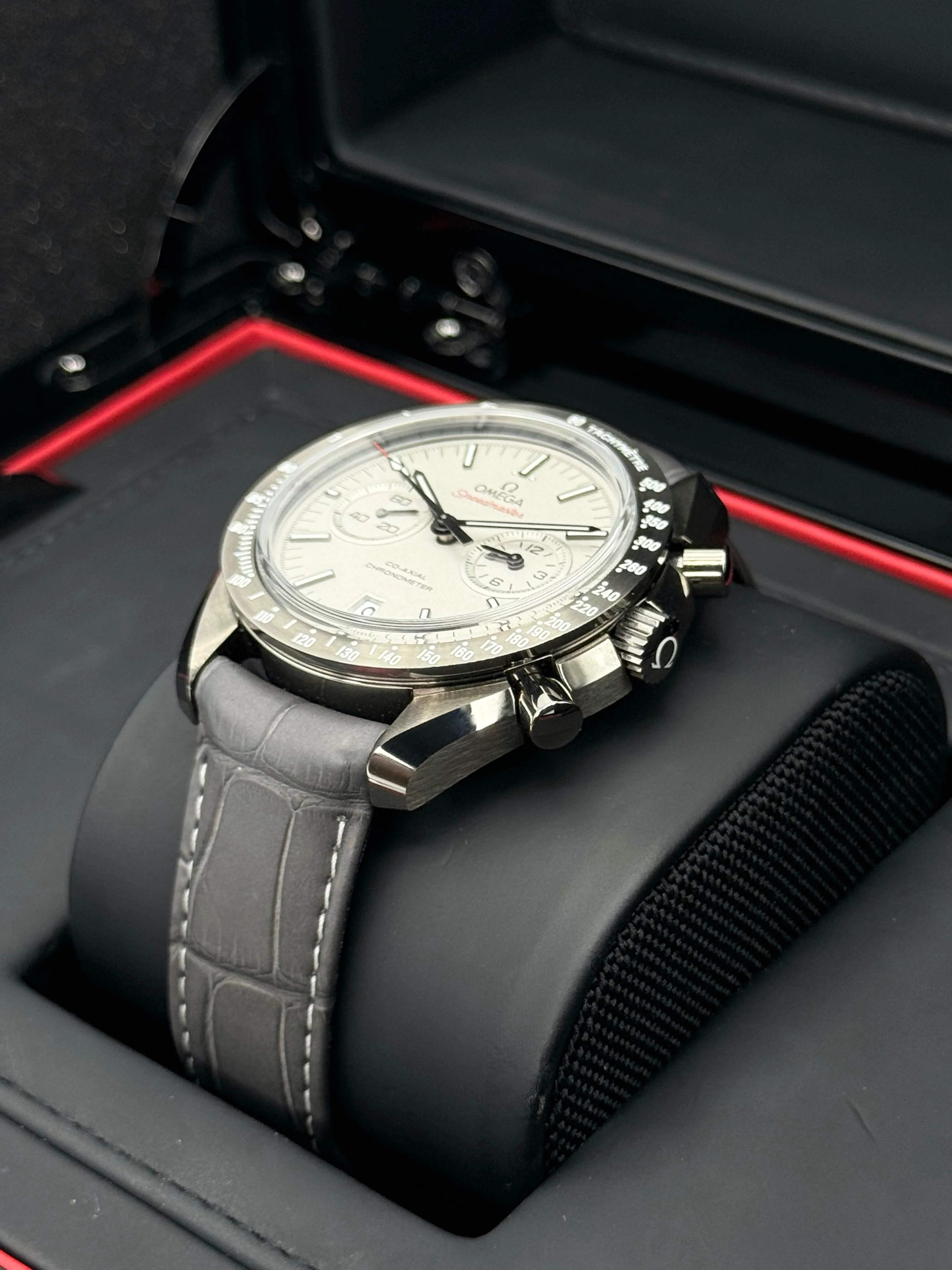 2022 Speedmaster Dark Side Of The Moon 44.25mm Grey Ceramic - Image 5