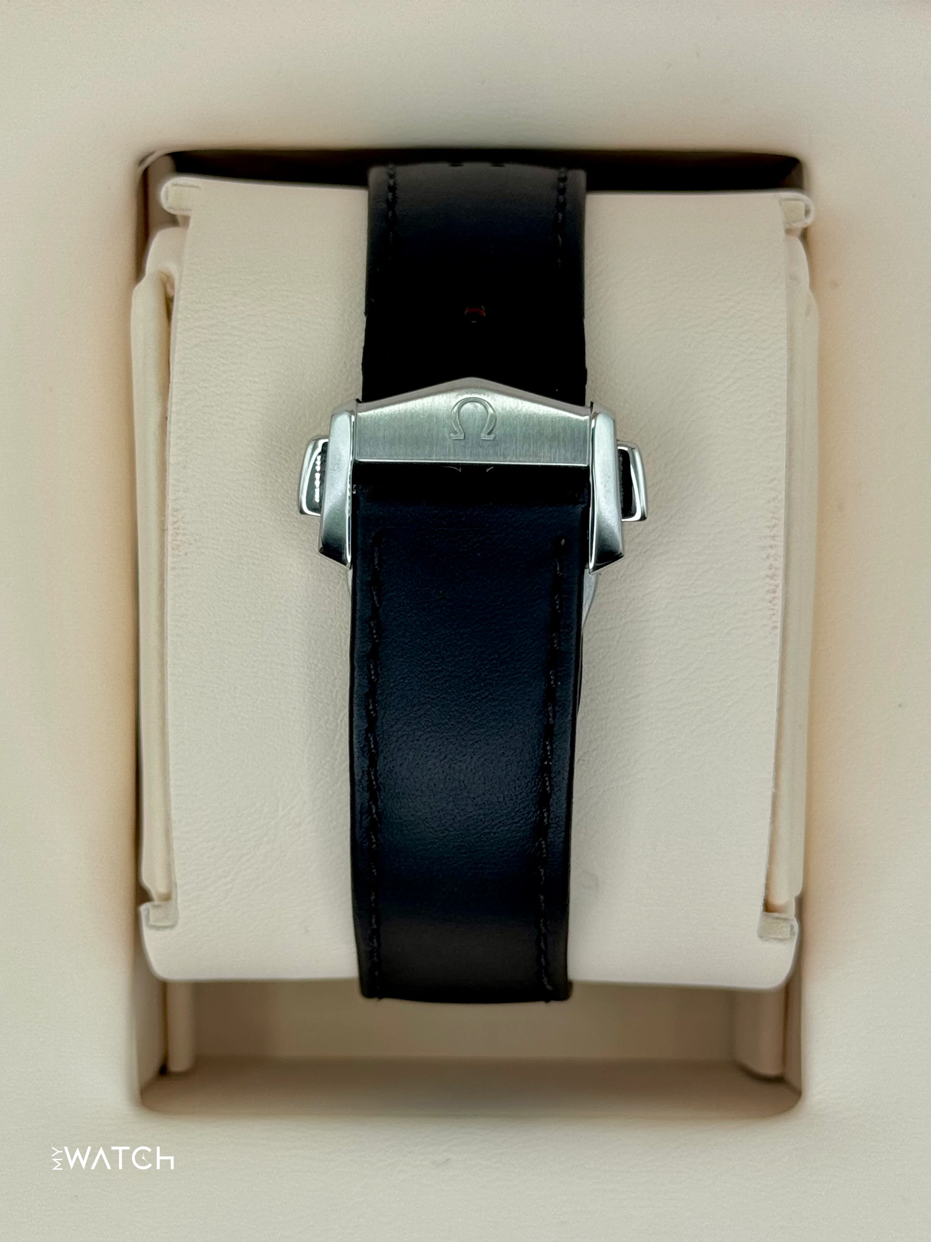 2022 Omega Speeedmaster Racing 44.2mm 329.32.44.51.01.001 Black Dial - Image 2