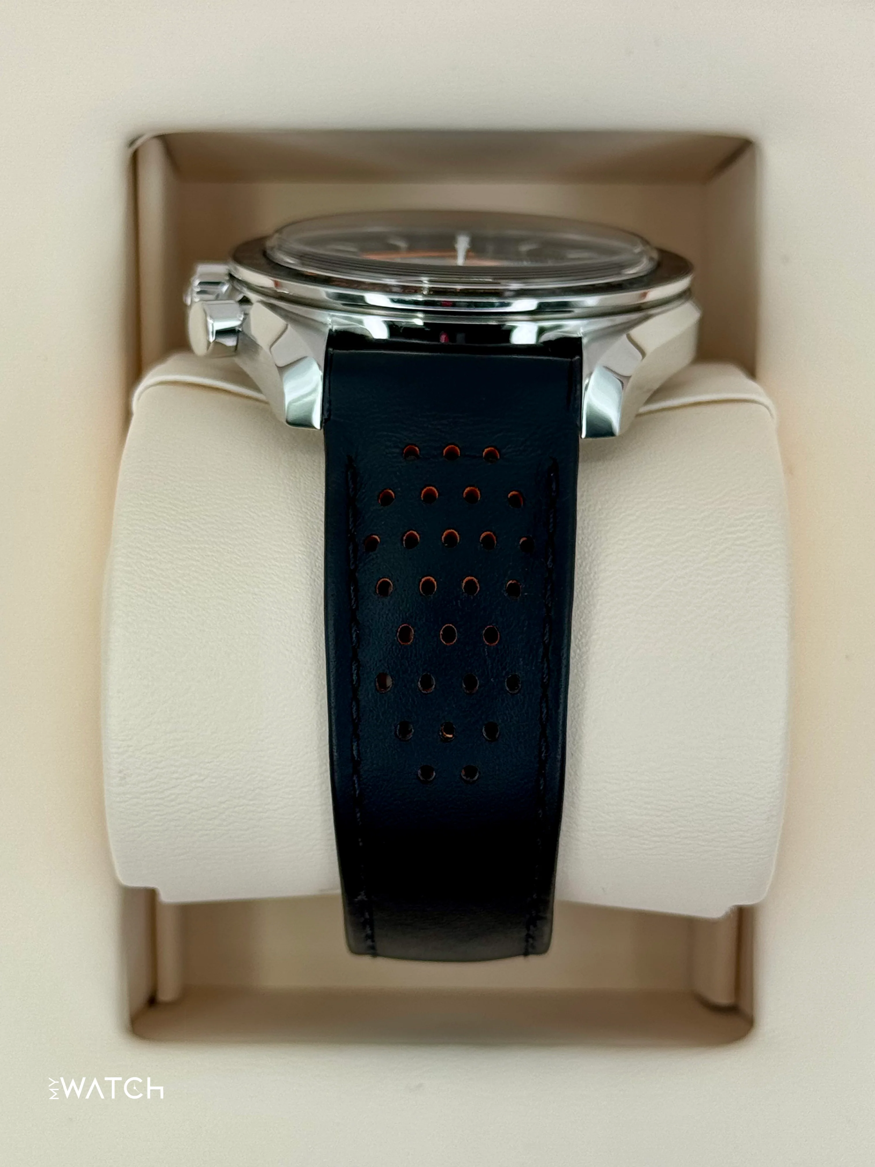 2022 Omega Speeedmaster Racing 44.2mm 329.32.44.51.01.001 Black Dial - Image 4