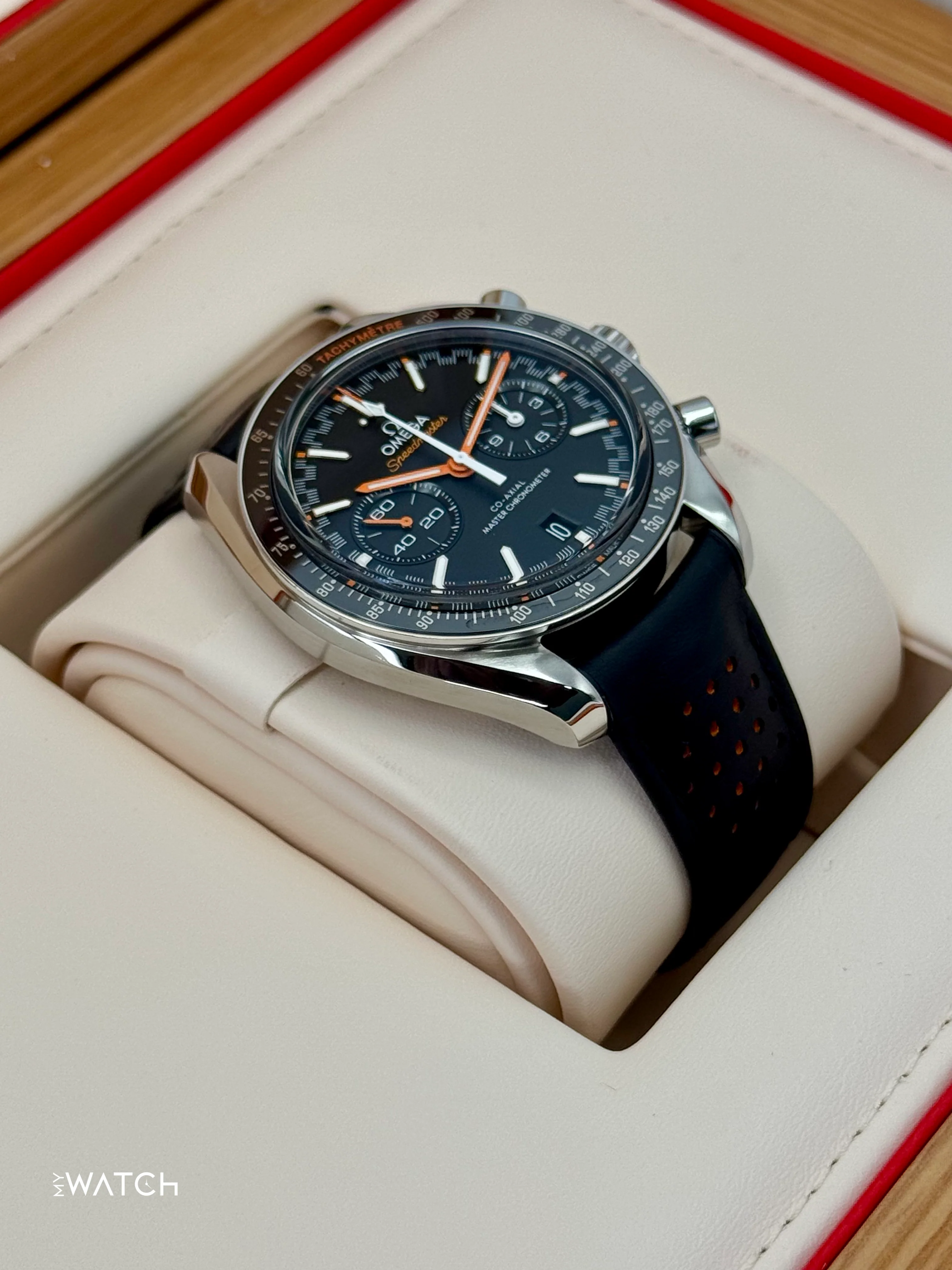 2022 Omega Speeedmaster Racing 44.2mm 329.32.44.51.01.001 Black Dial - Image 6
