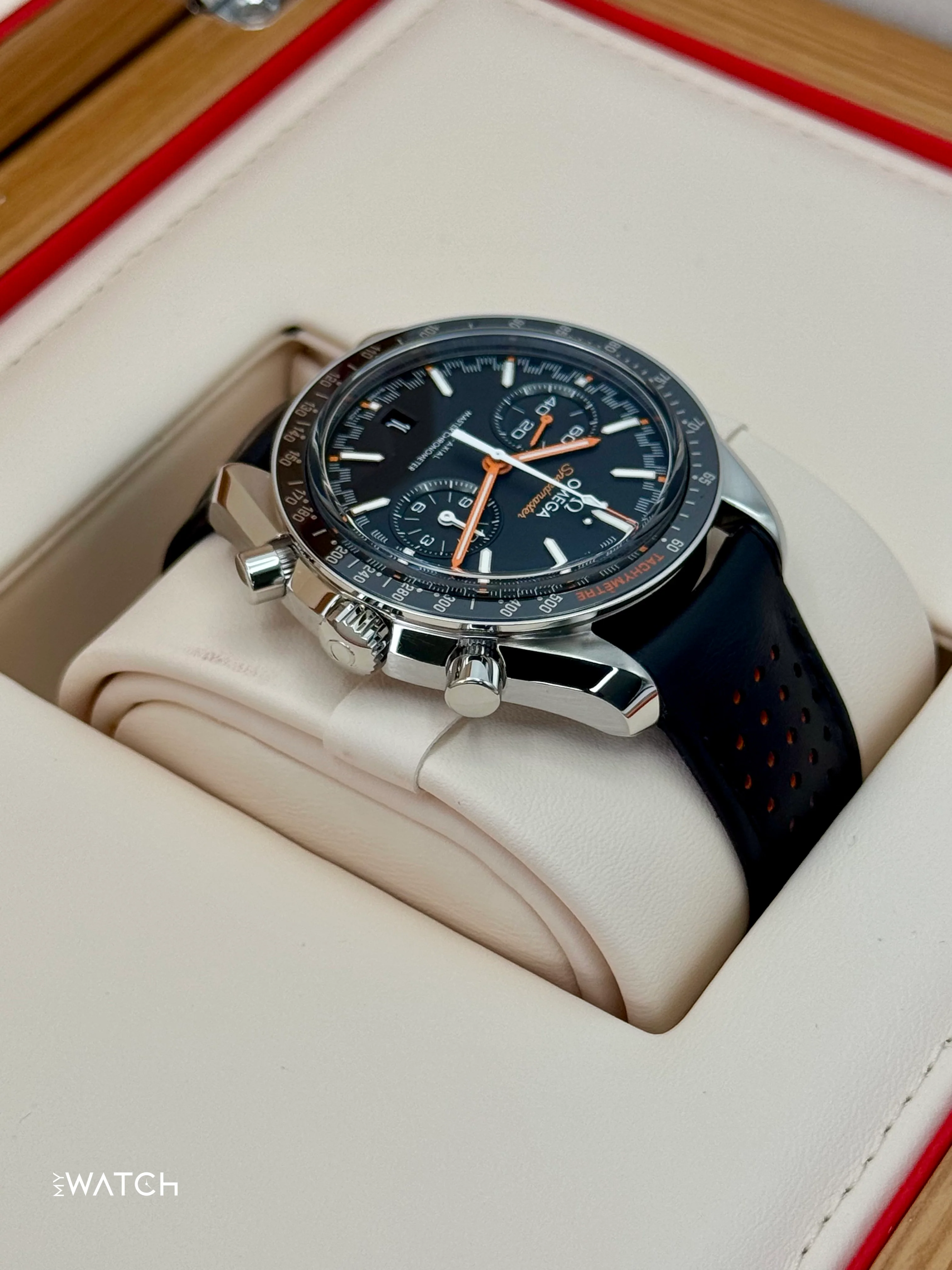 2022 Omega Speeedmaster Racing 44.2mm 329.32.44.51.01.001 Black Dial - Image 8