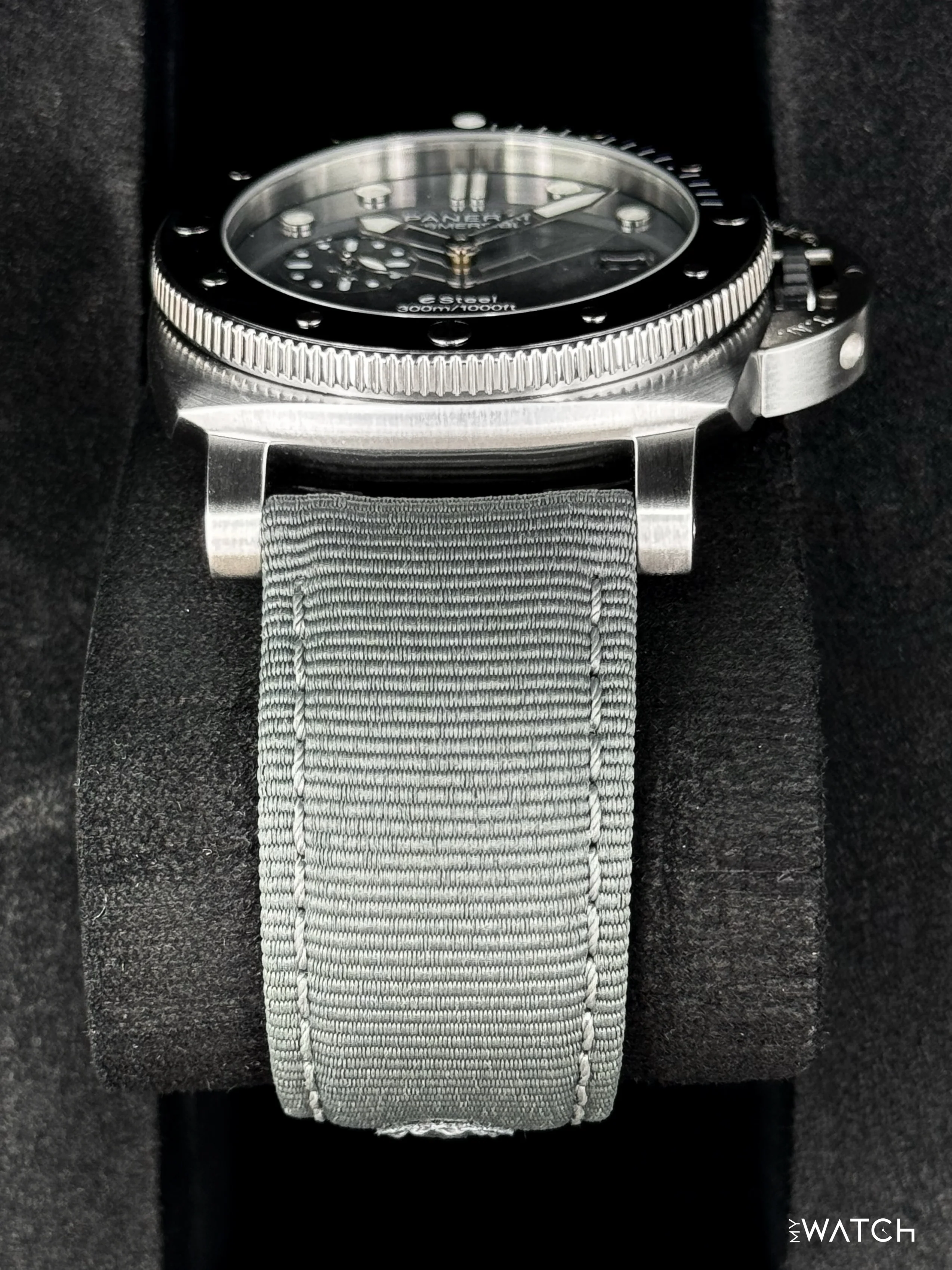 2022 Panerai Quarantaquattro 44mm PAM01288 Stainless Steel Grey Dial - Image 3