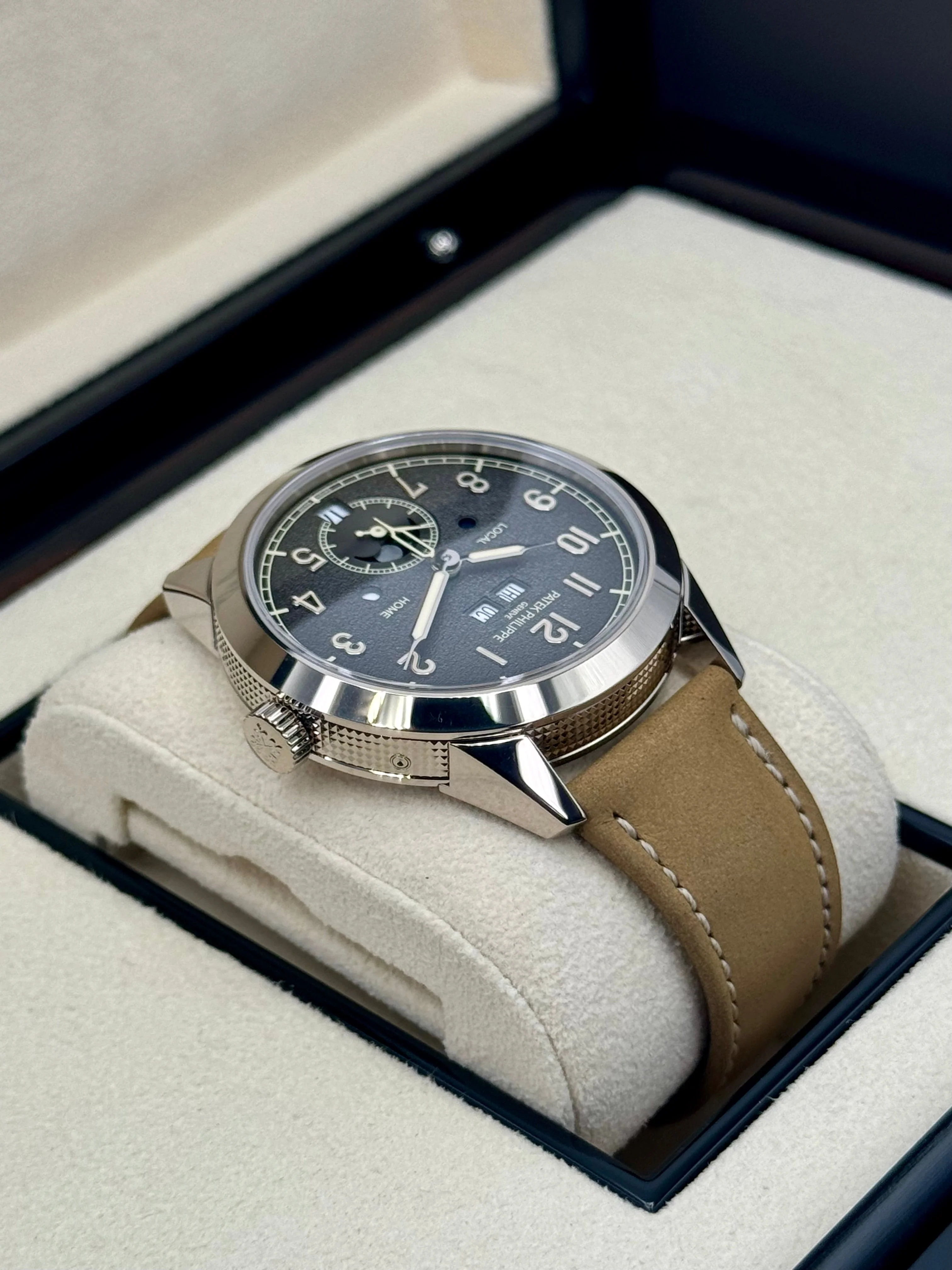 2022 Patek Philippe 42mm 5326G Annual Calendar Travel Time Compliations - Image 8