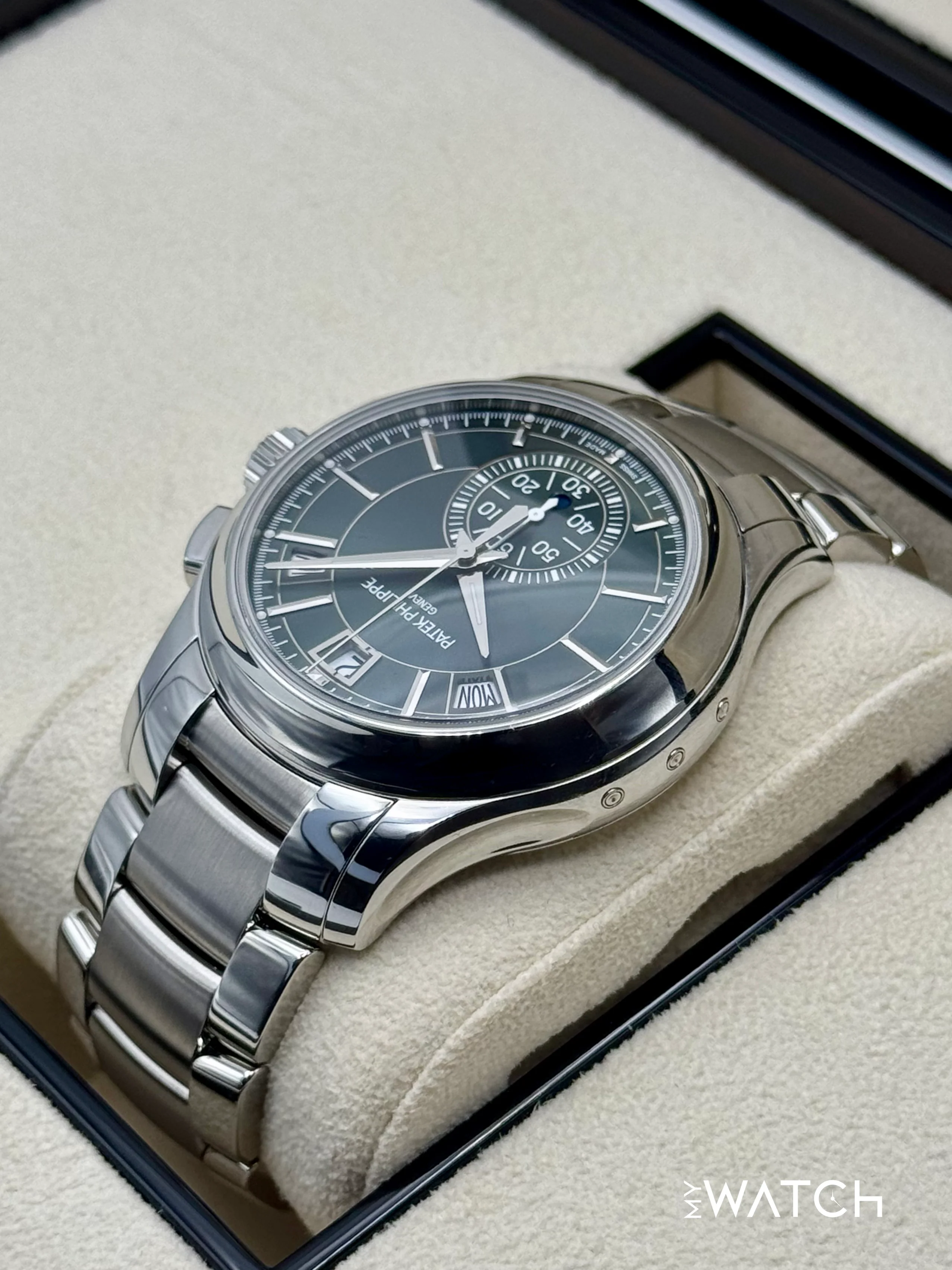 2022 Patek Philippe Flyback Chronograph Annual Calendar 5905/1A Olive Green Dial - Image 7