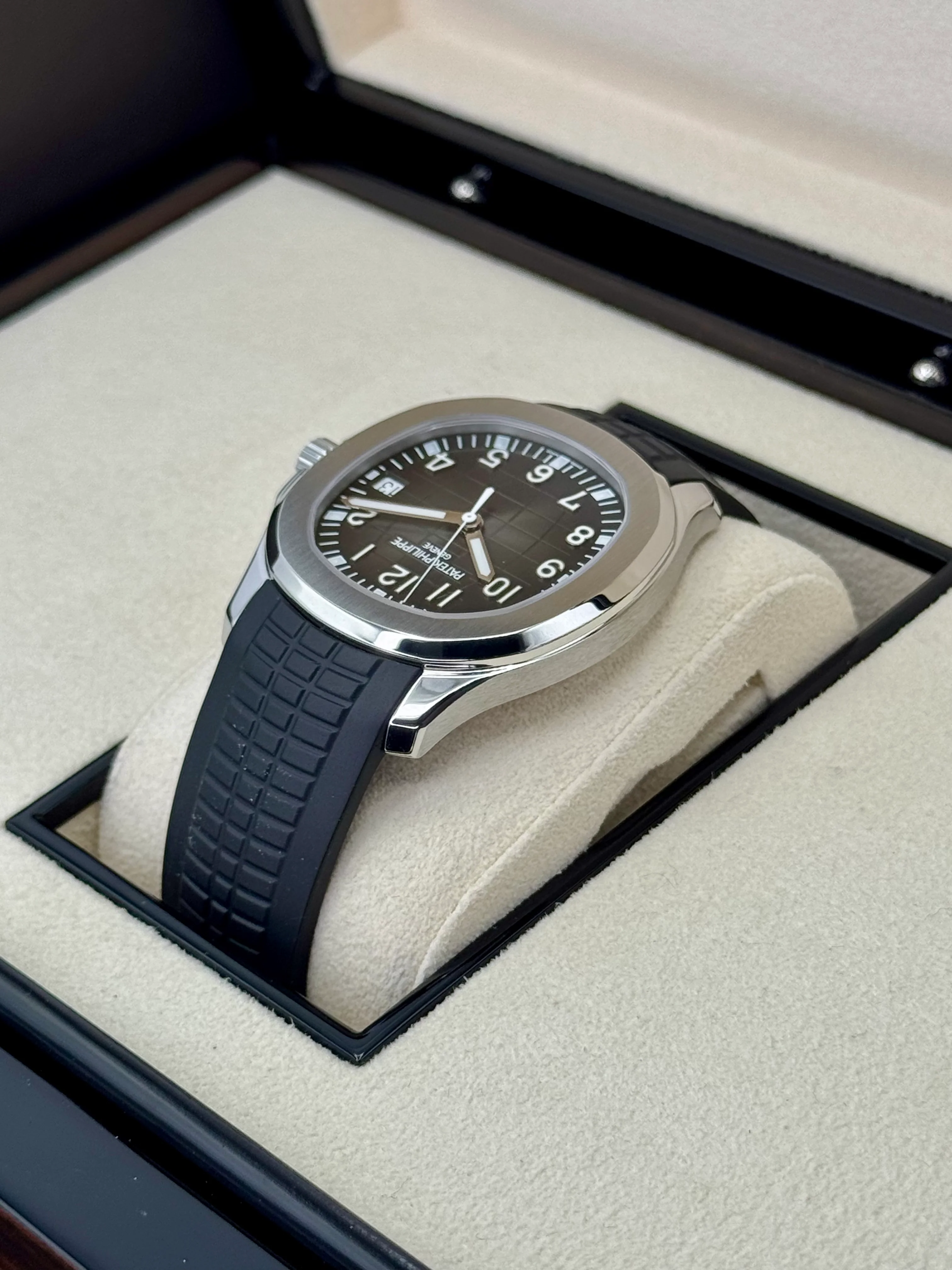 2022 Patek Philippe Aquanaut 5167/1A-001 40mm Stainless Steel Gray Dial - Image 7