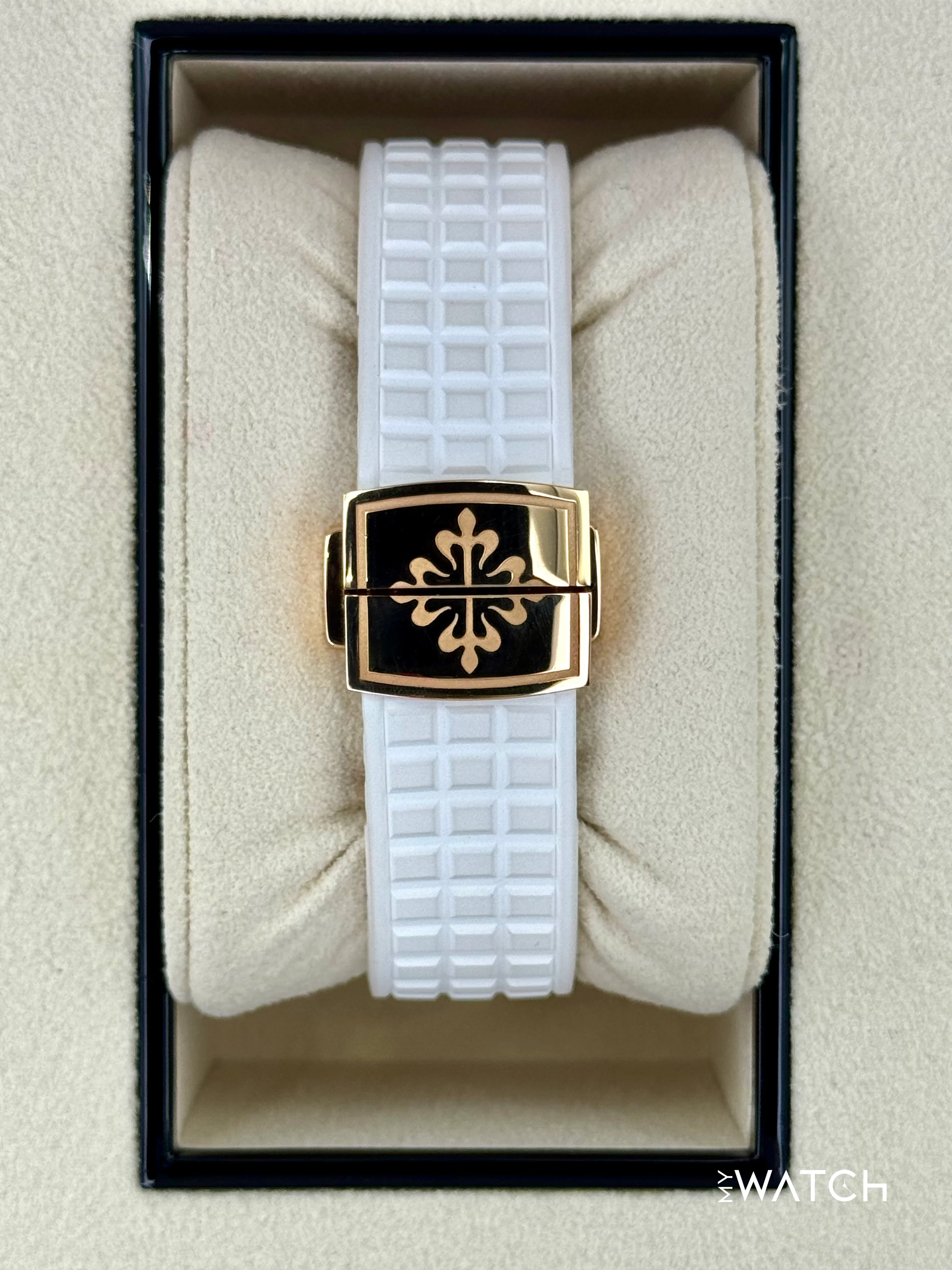 2022 Patek Philippe Aquanaut Luce Travel 5269 38.8mm Rose Gold White Dial - Image 2