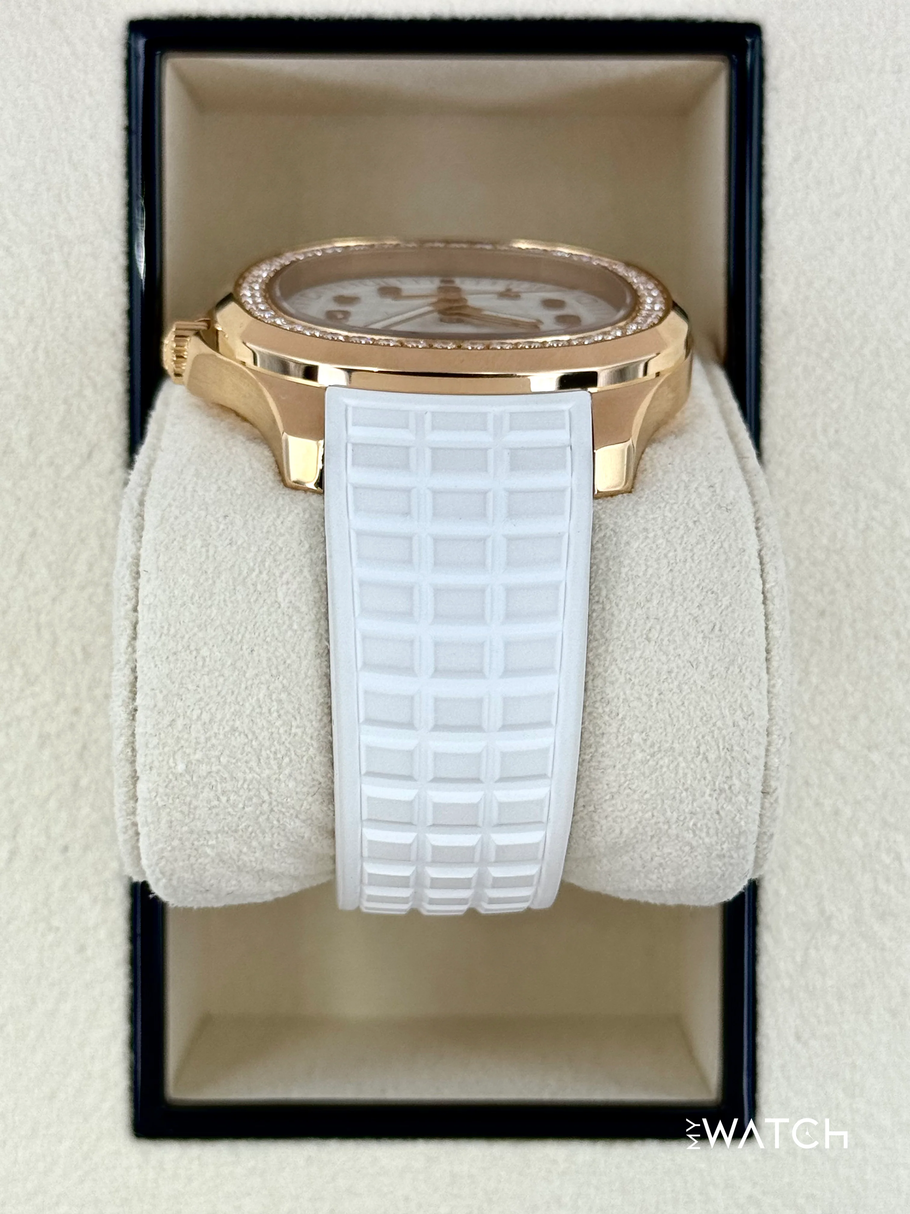 2022 Patek Philippe Aquanaut Luce Travel 5269 38.8mm Rose Gold White Dial - Image 4