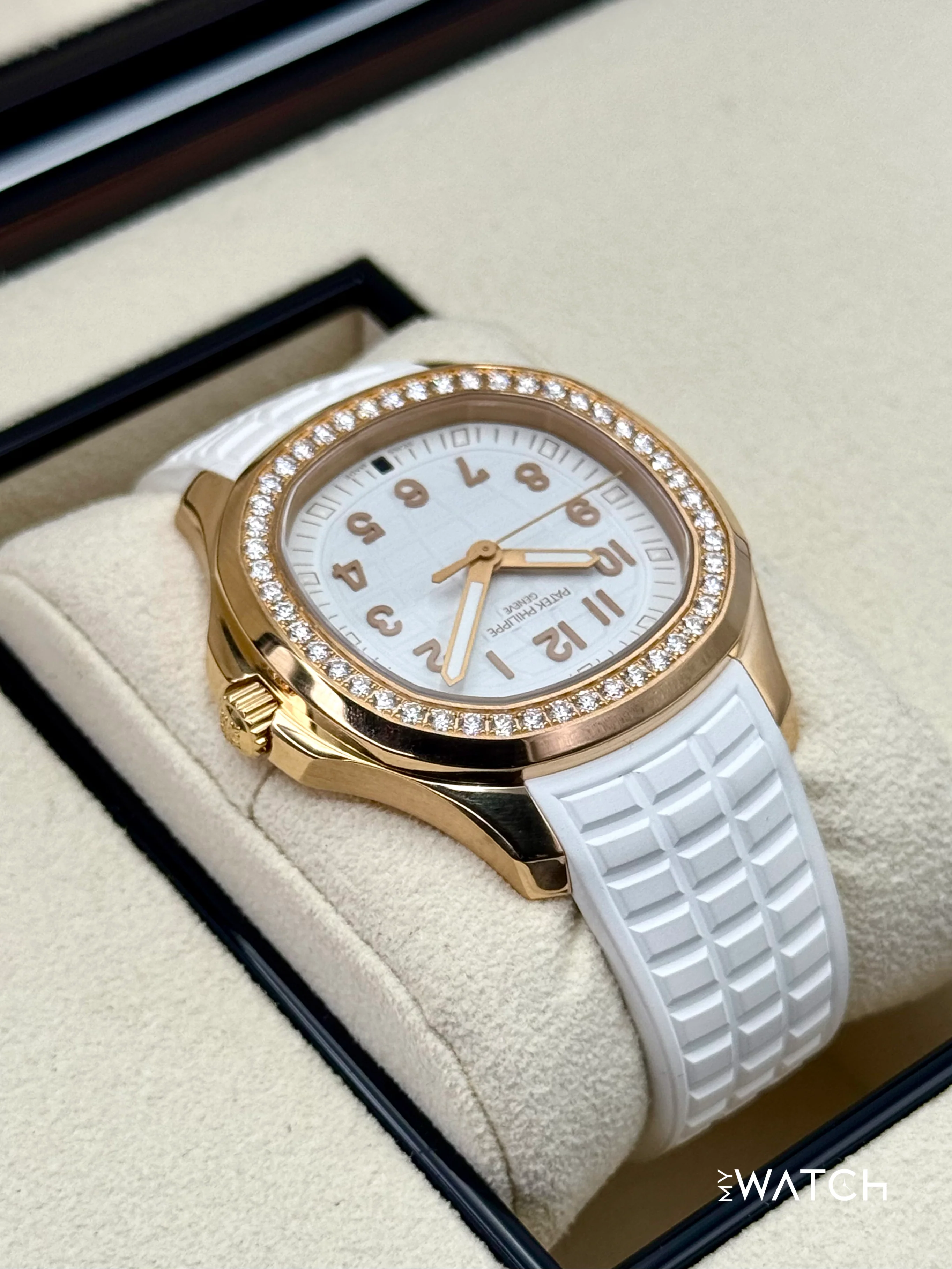 2022 Patek Philippe Aquanaut Luce Travel 5269 38.8mm Rose Gold White Dial - Image 8