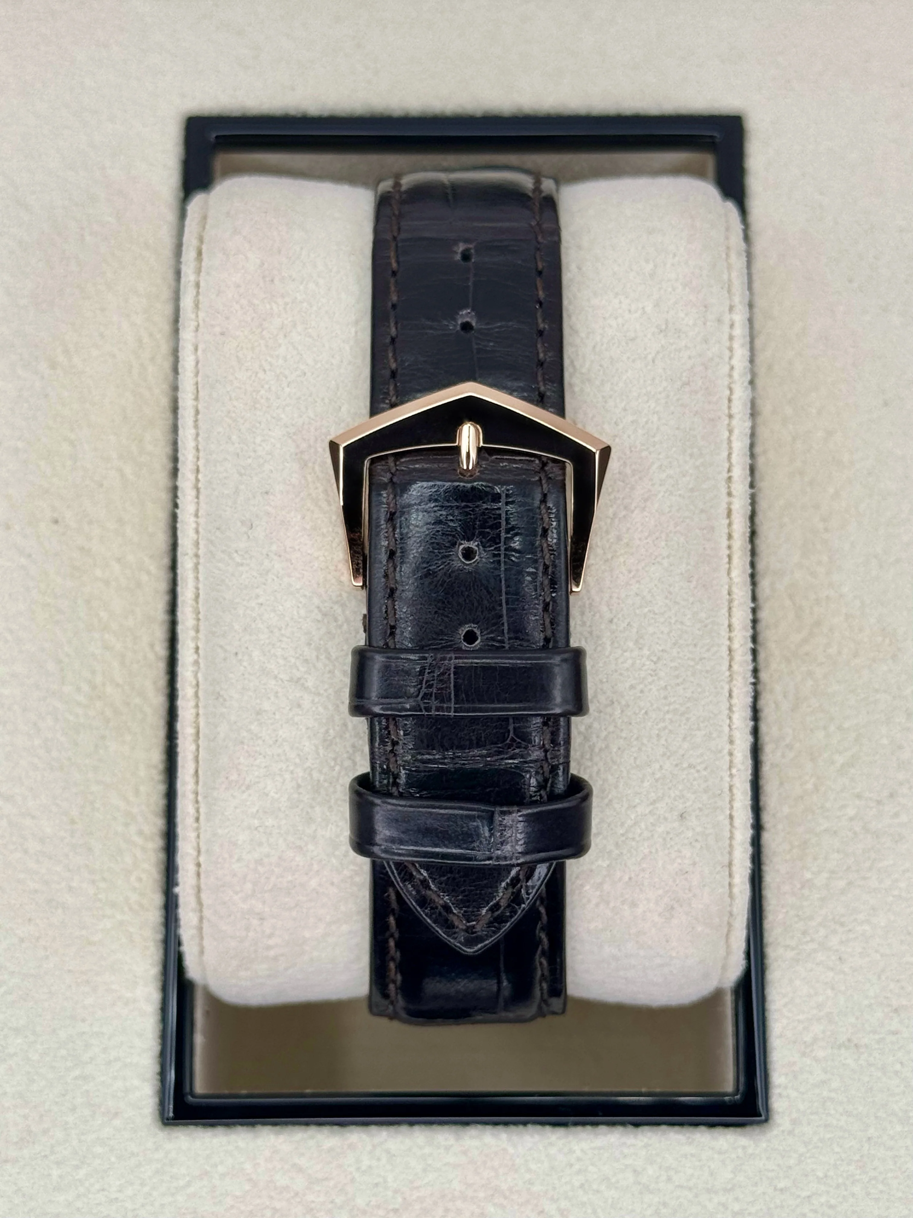 NEW 2022 Patek Philippe Calatrava 39mm 5227R Rose Gold Ivory Dial - Image 2