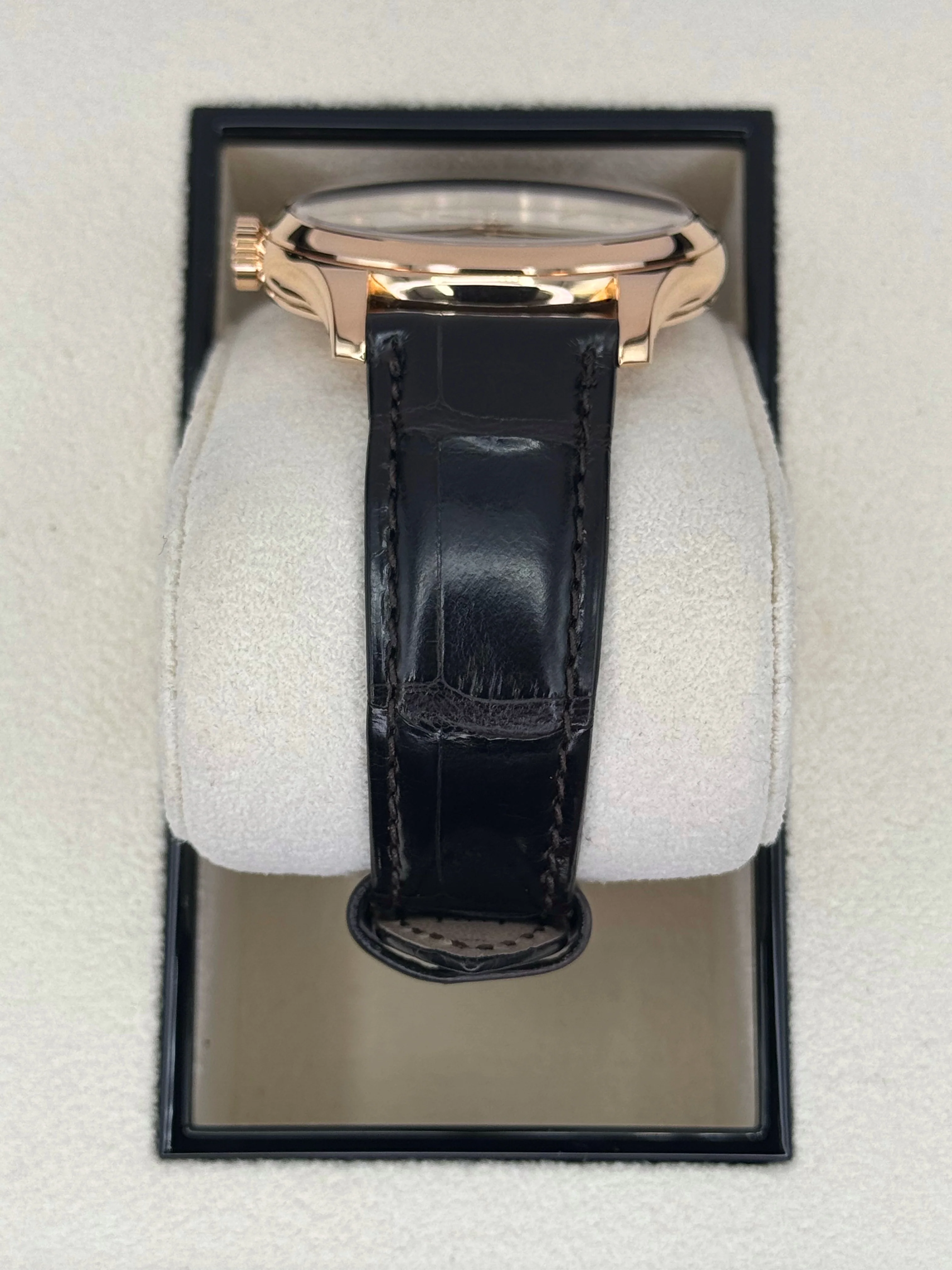 NEW 2022 Patek Philippe Calatrava 39mm 5227R Rose Gold Ivory Dial - Image 4