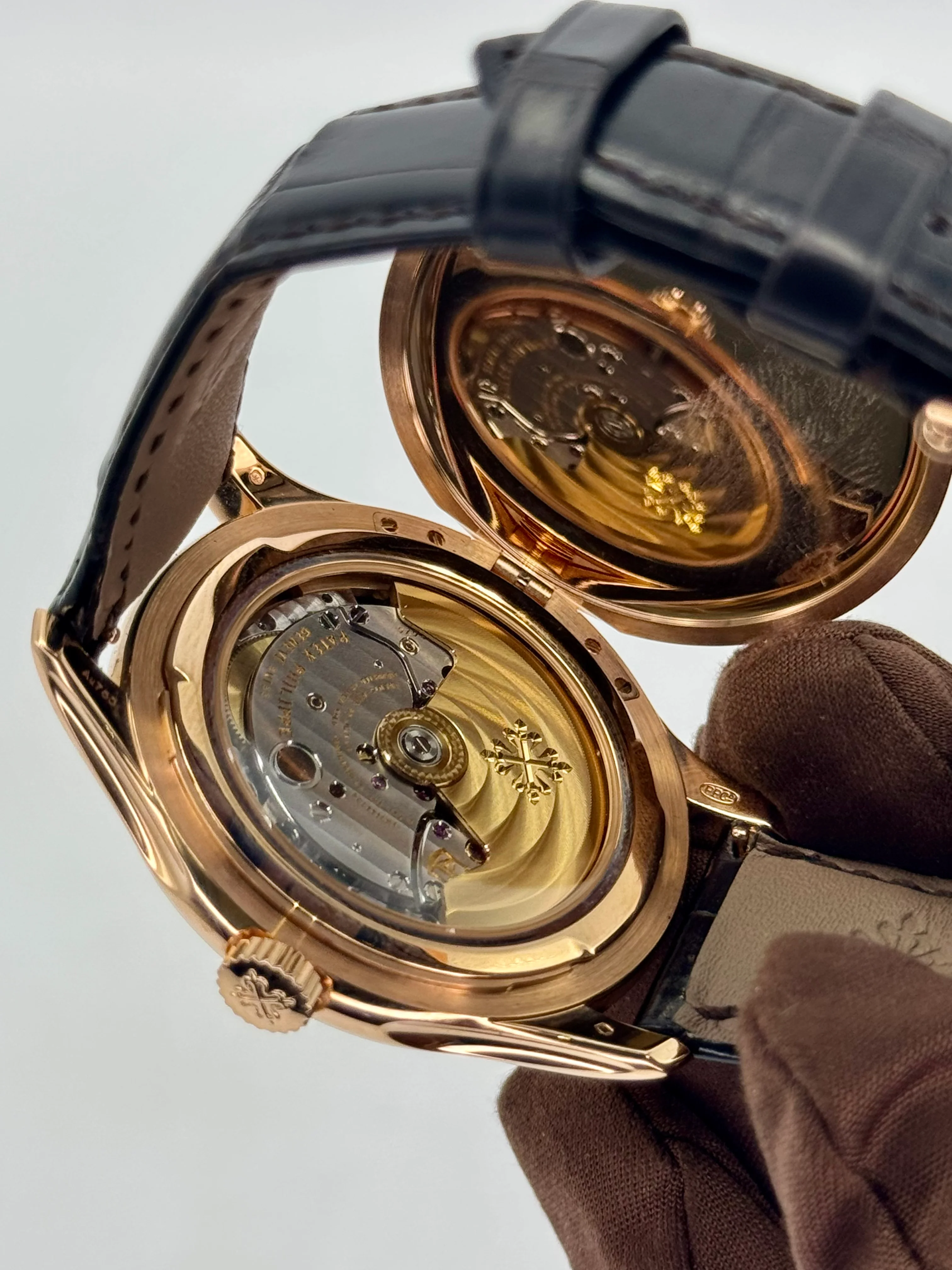 NEW 2022 Patek Philippe Calatrava 39mm 5227R Rose Gold Ivory Dial - Image 9