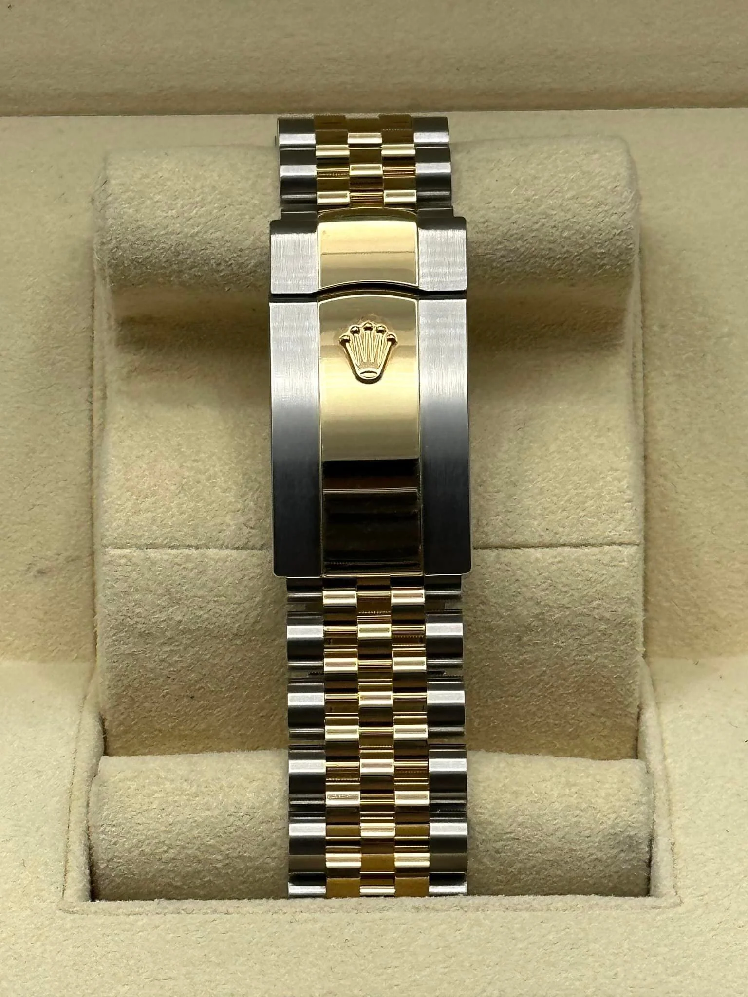 2022 Rolex Datejust 36mm 126233 Two-Tone Jubilee Champaign Stick Dial - Image 2