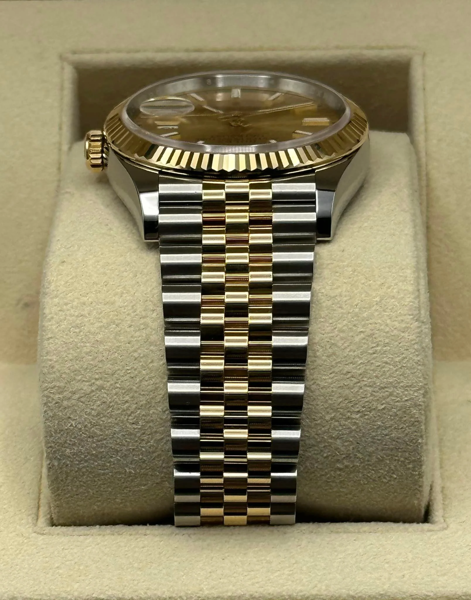 2022 Rolex Datejust 36mm 126233 Two-Tone Jubilee Champaign Stick Dial - Image 3