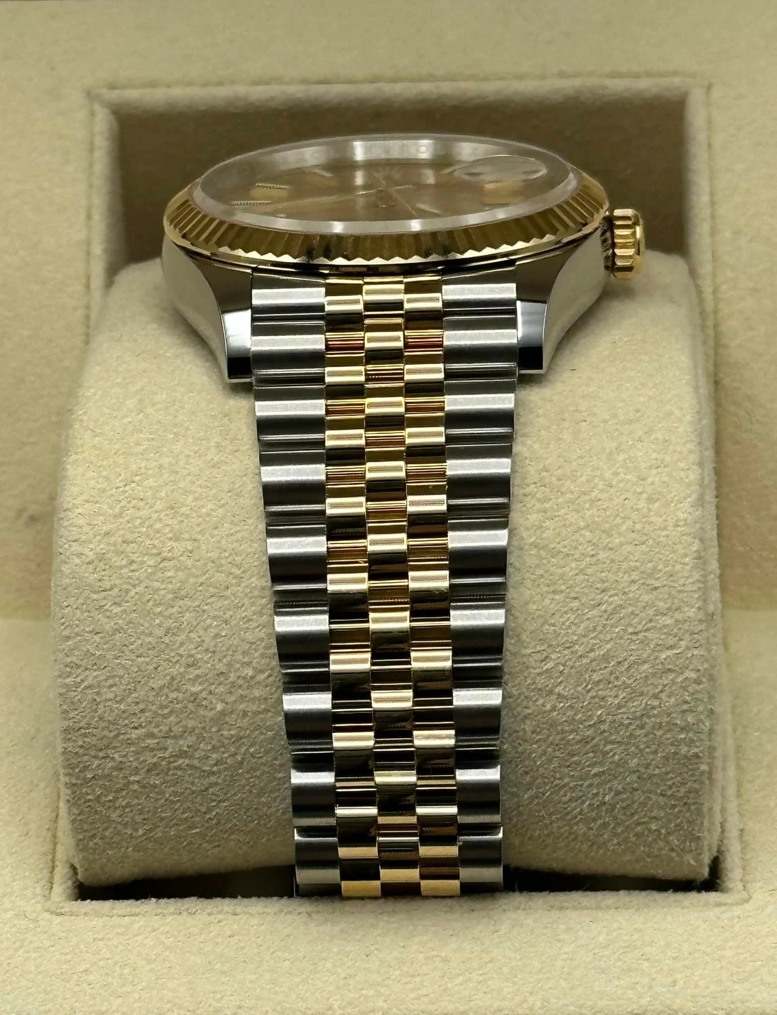 2022 Rolex Datejust 36mm 126233 Two-Tone Jubilee Champaign Stick Dial - Image 4