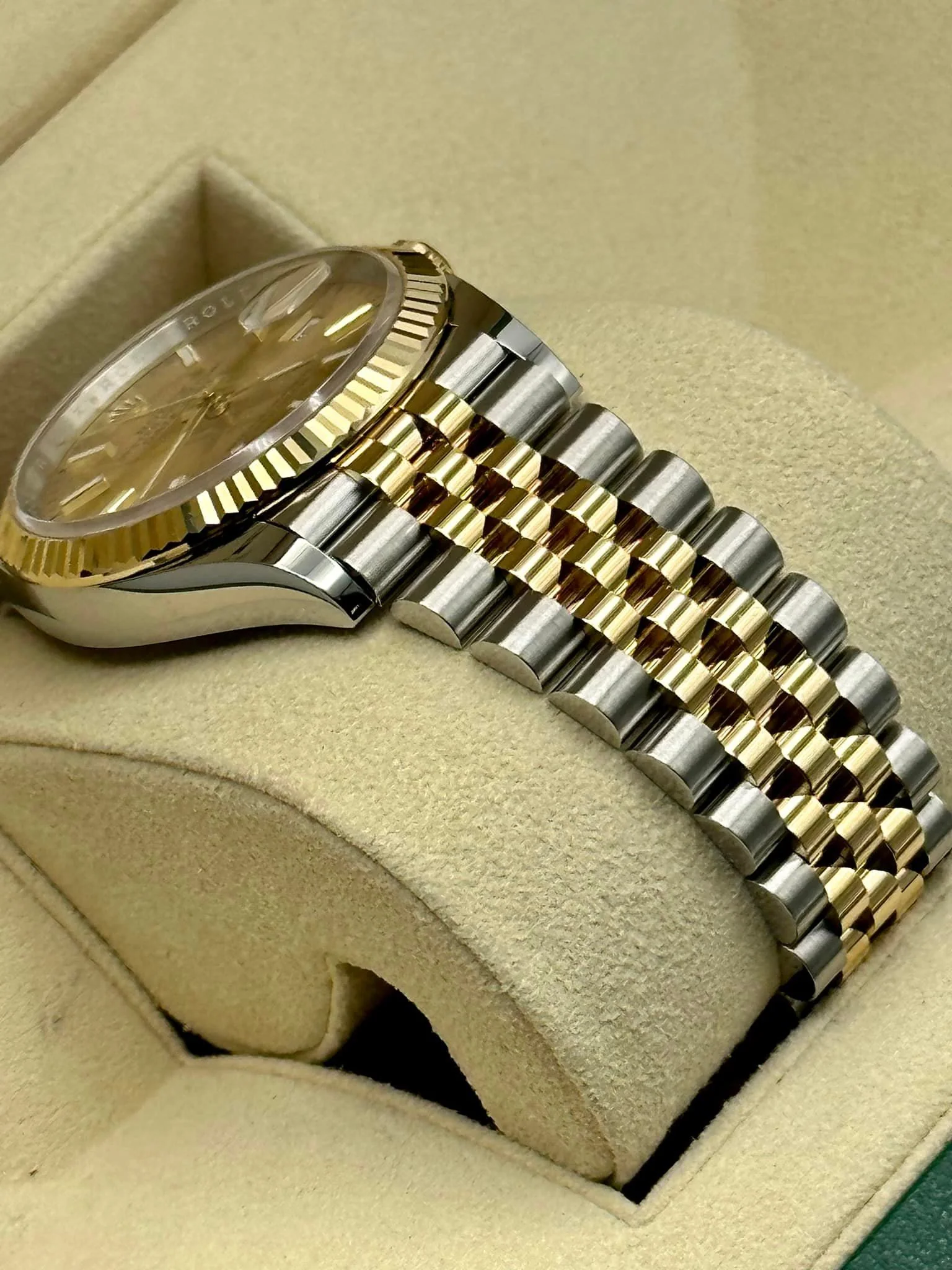 2022 Rolex Datejust 36mm 126233 Two-Tone Jubilee Champaign Stick Dial - Image 6