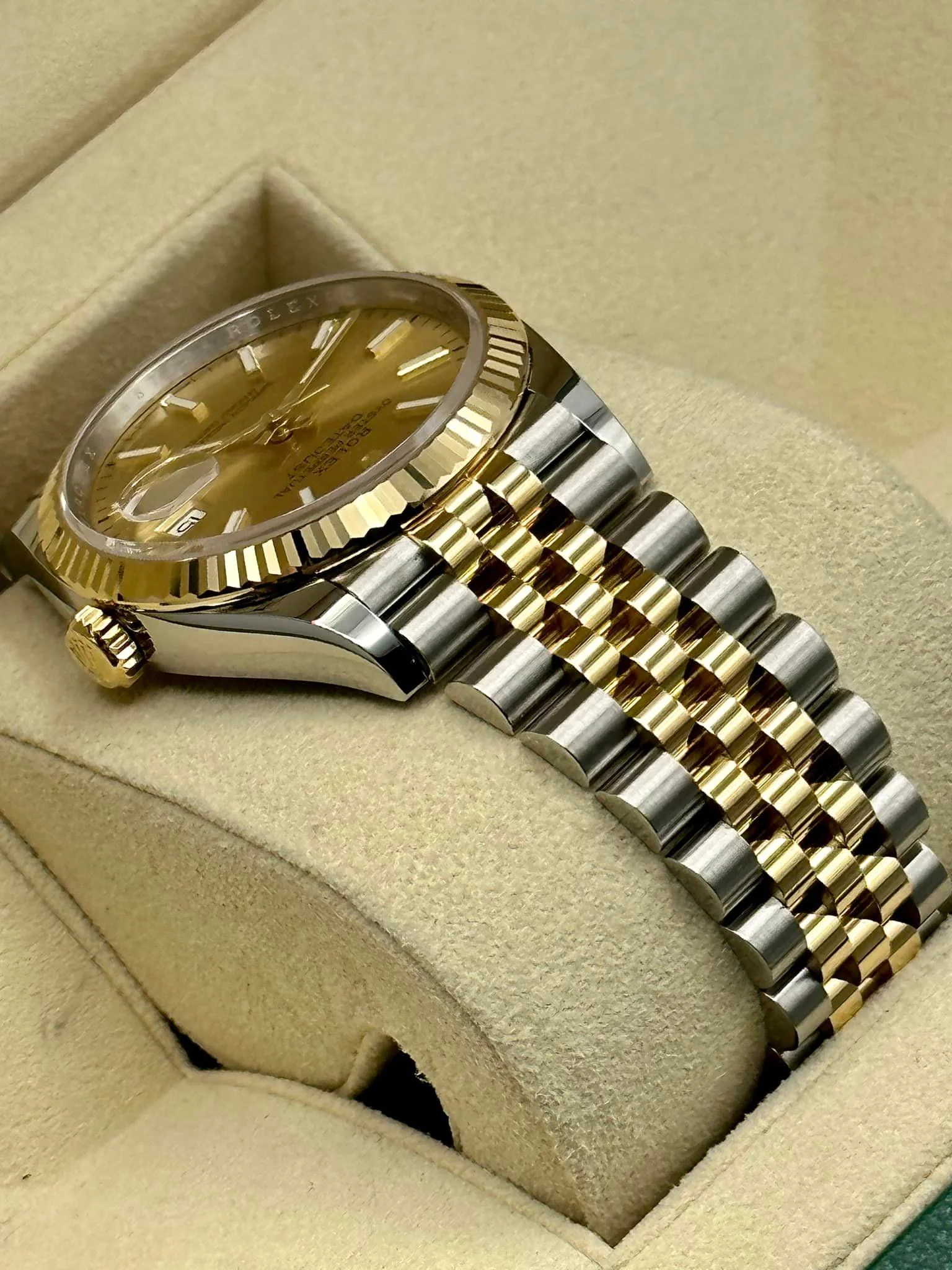 2022 Rolex Datejust 36mm 126233 Two-Tone Jubilee Champaign Stick Dial - Image 8