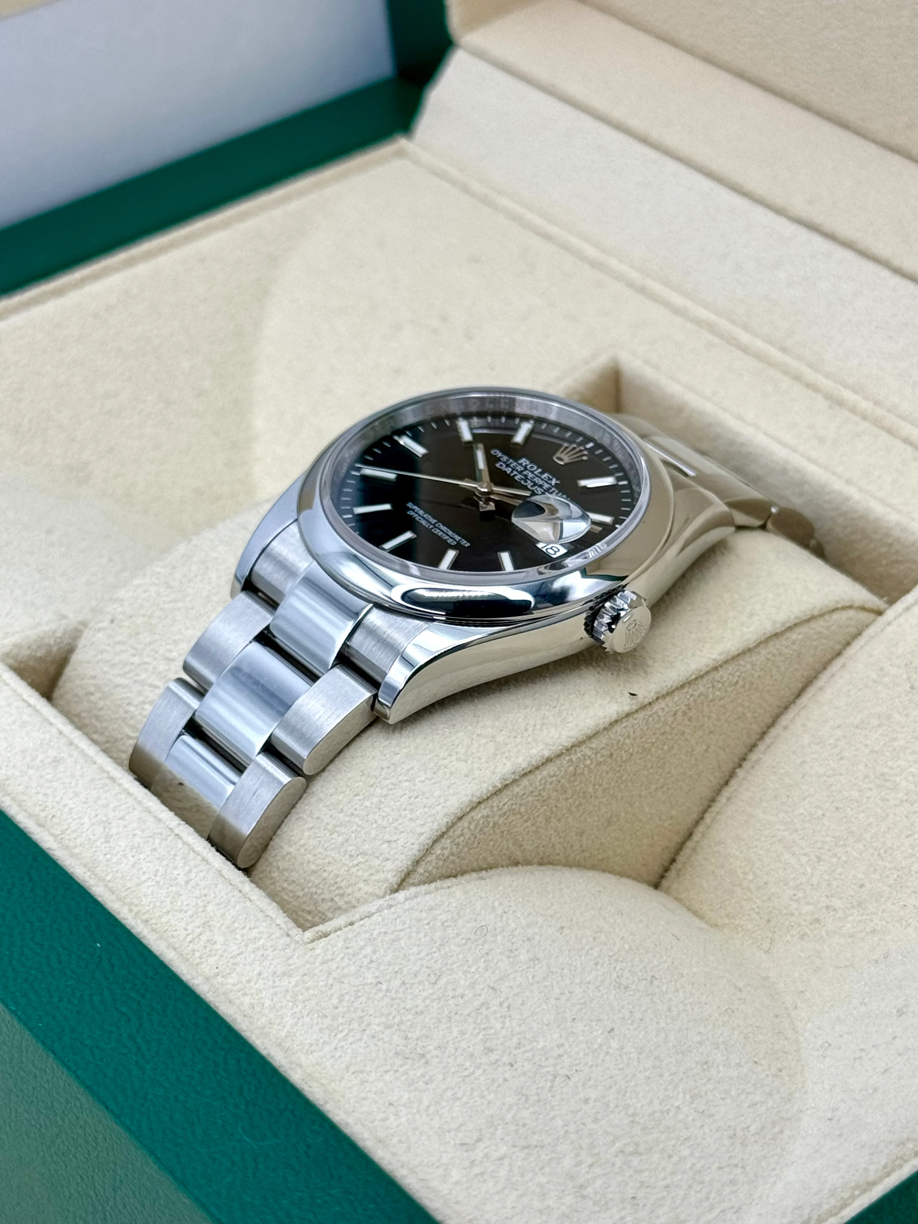 2022 Rolex Datejust 36mm 126200 Stainless Steel Oyster Black Dial - Image 5