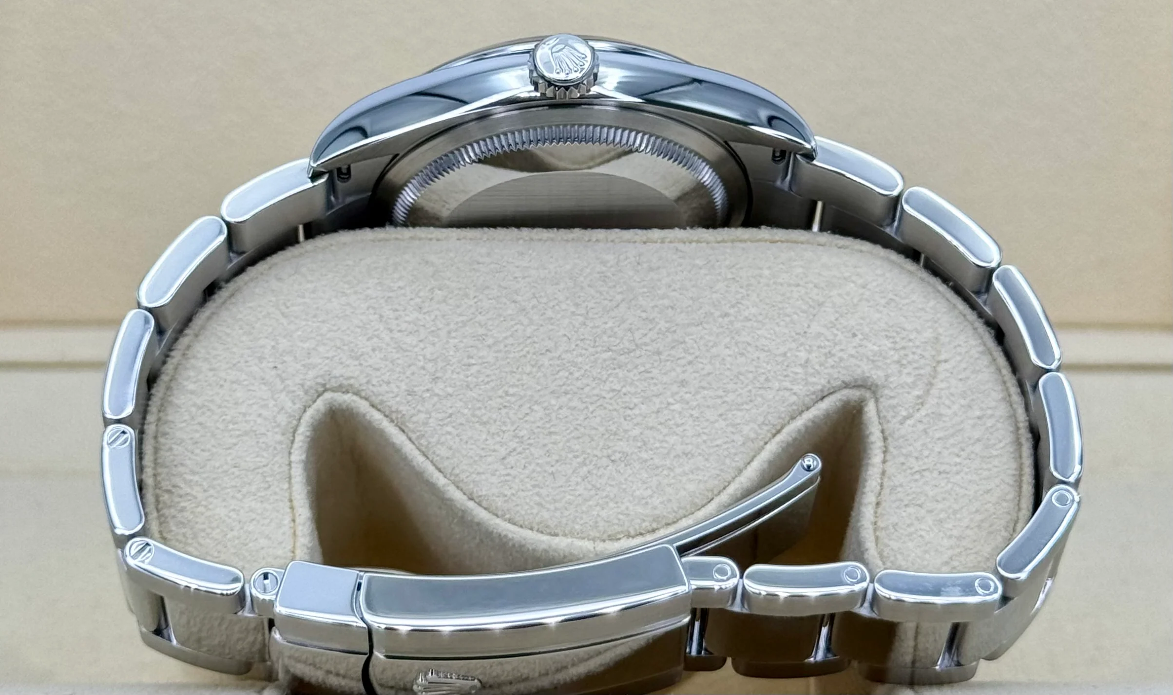 2022 Rolex Datejust 36mm 126200 Stainless Steel Oyster Black Dial - Image 9
