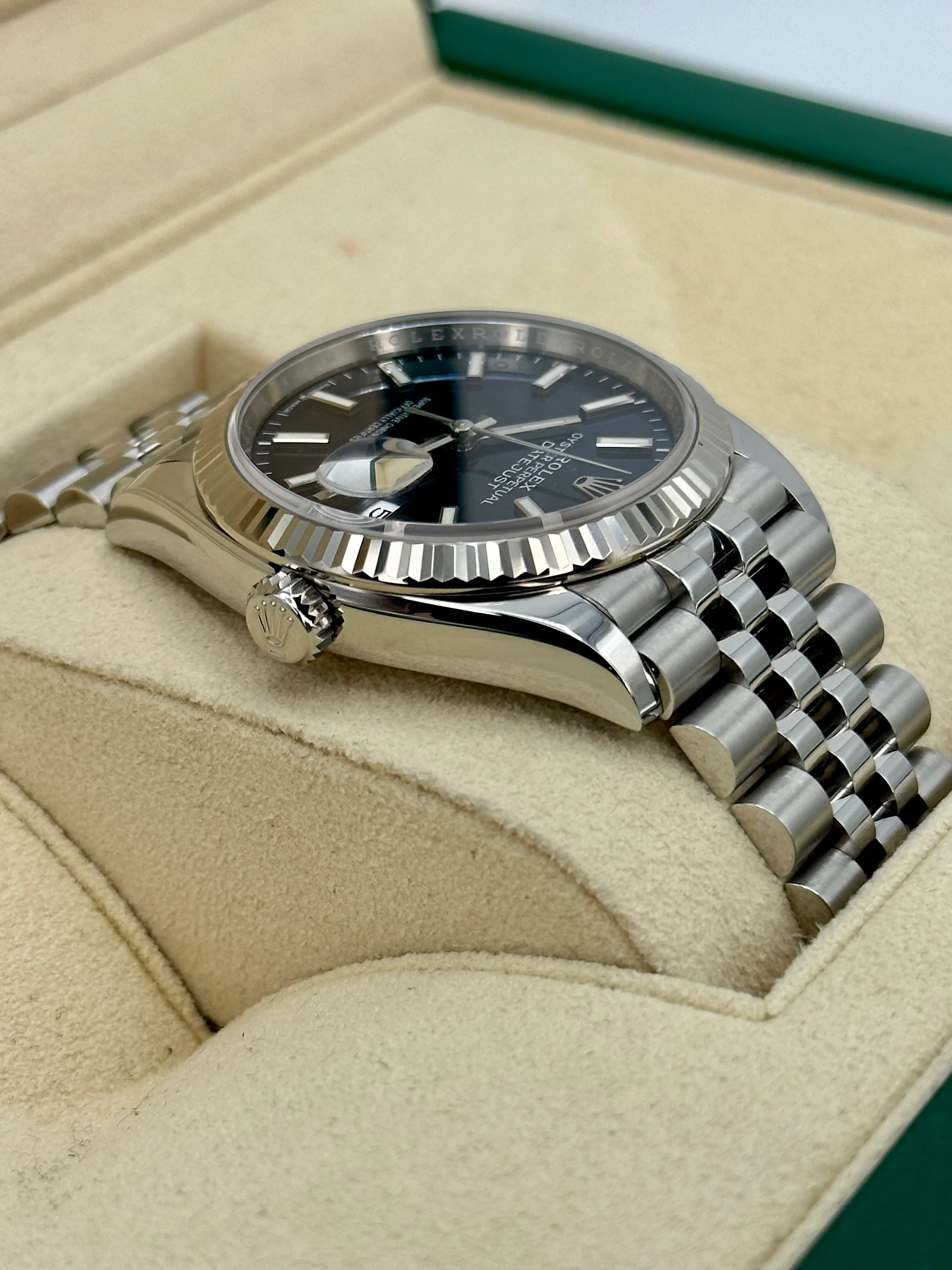 2022 Rolex Datejust 36mm 126234 Jubilee Blue Dial - Image 8