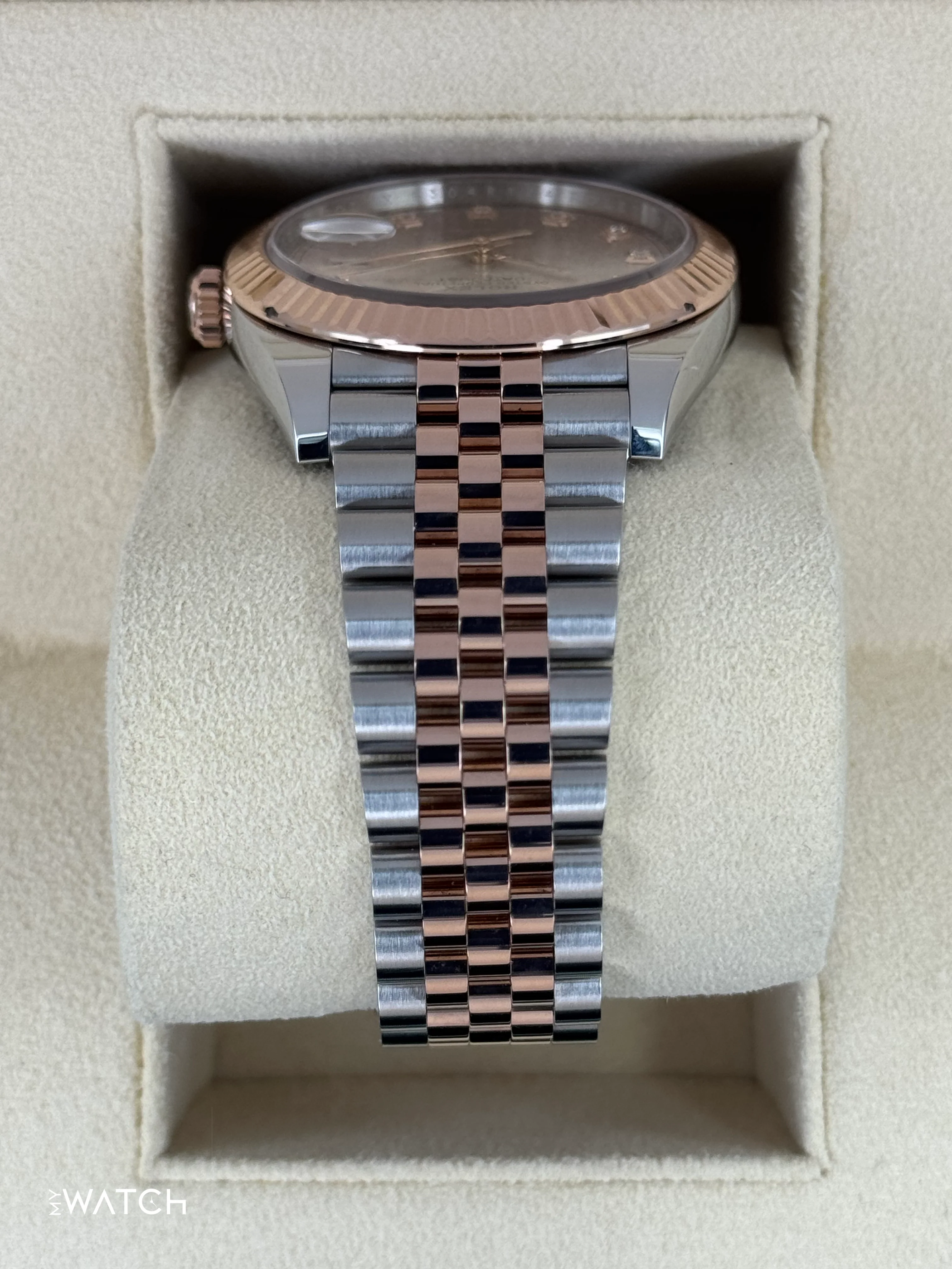 2022 Rolex Datejust 41mm 126331 Two-Tone Jubilee Sundust Diamond Dial - Image 4