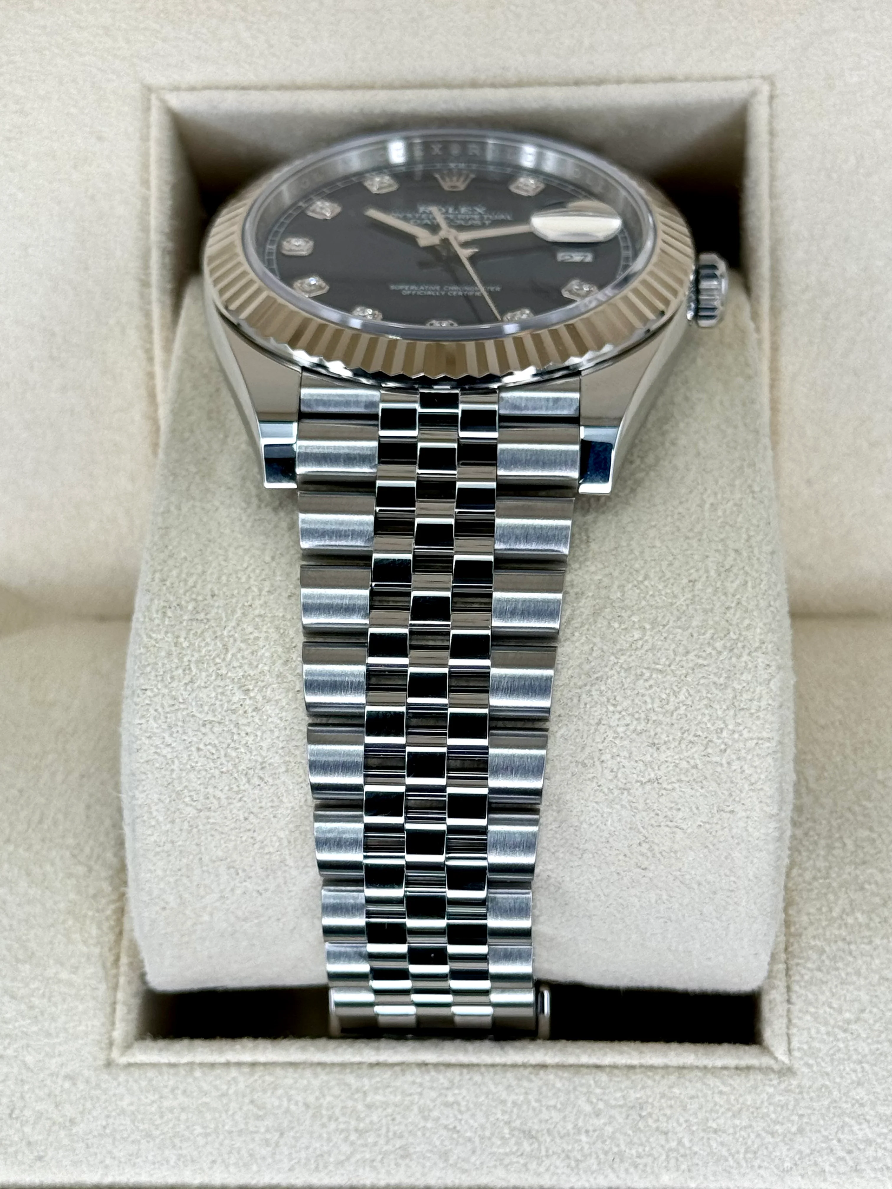 2022 Rolex Datejust 41mm 126334 Jubilee Blue Diamond Dial - Image 3