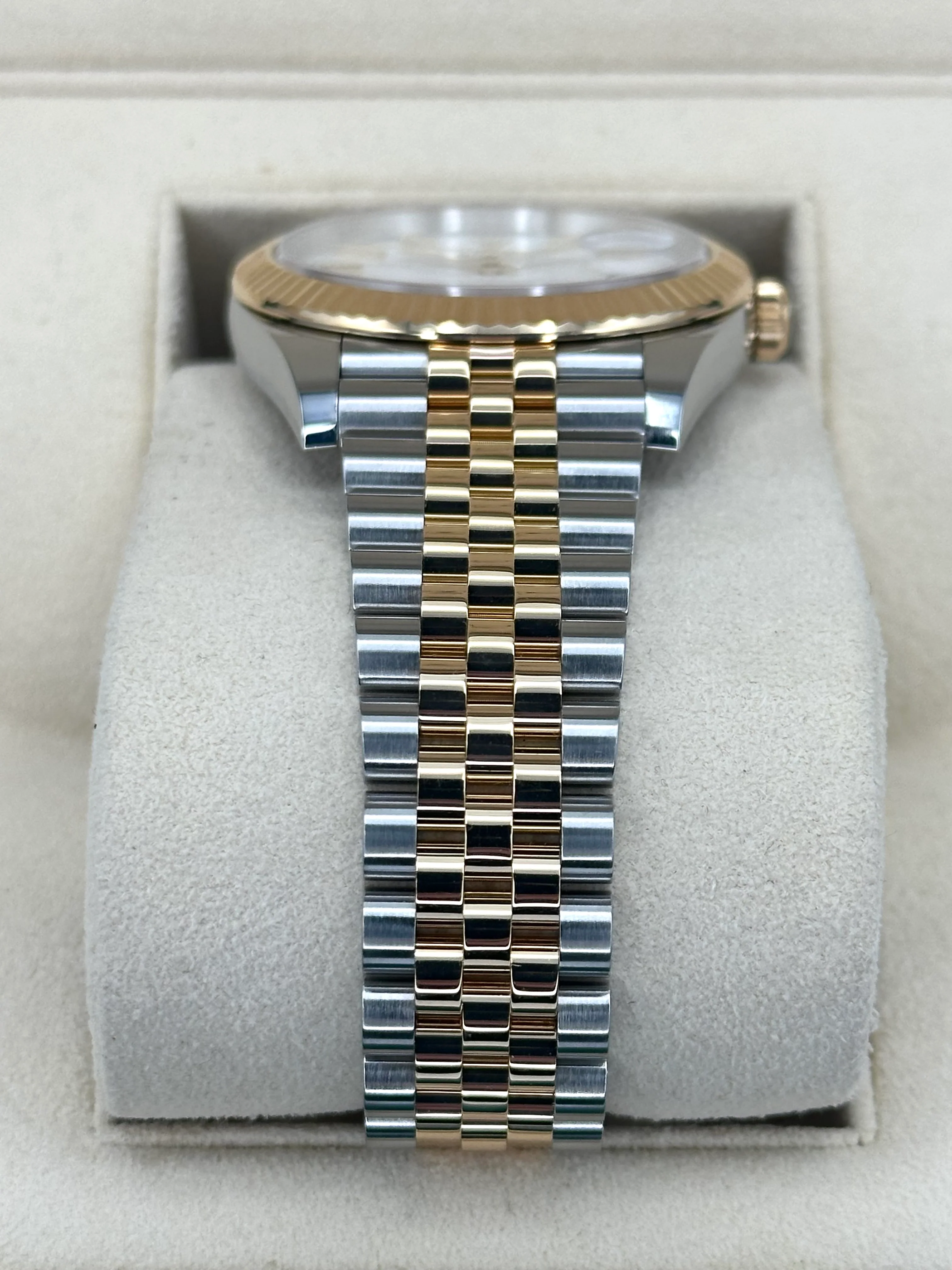 2022 Rolex Datejust 41mm 126333 Two-Tone Jubilee White Dial - Image 3