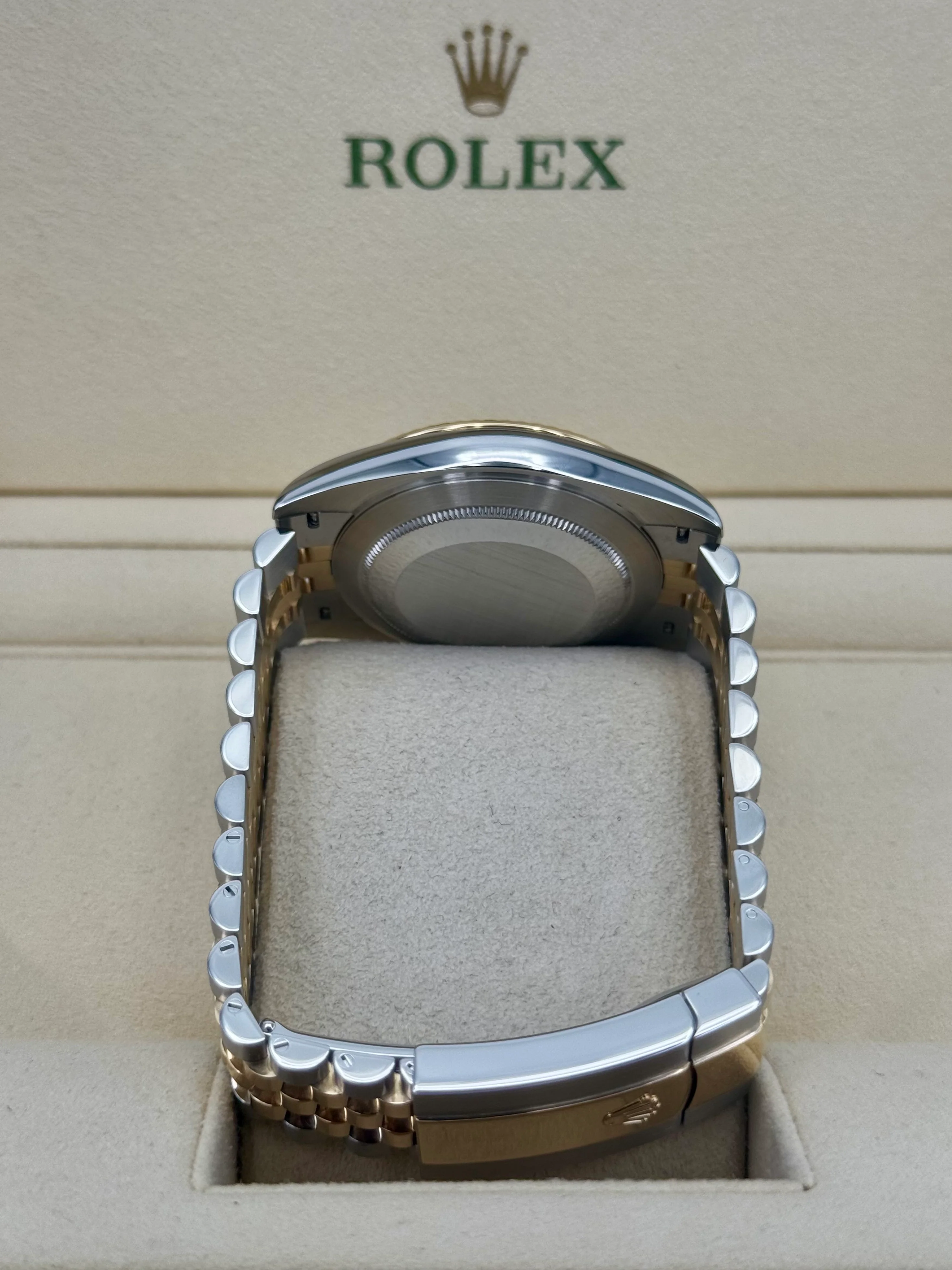 2022 Rolex Datejust 41mm 126333 Two-Tone Jubilee Wimbledon Dial - Image 10