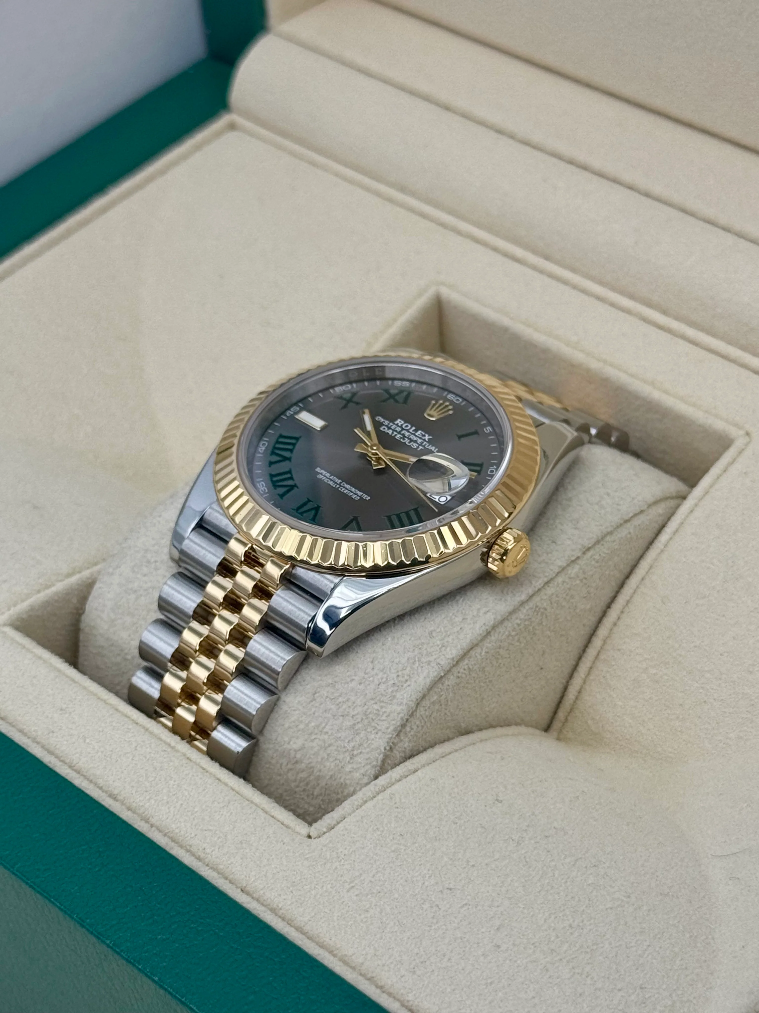 2022 Rolex Datejust 41mm 126333 Two-Tone Jubilee Wimbledon Dial - Image 5