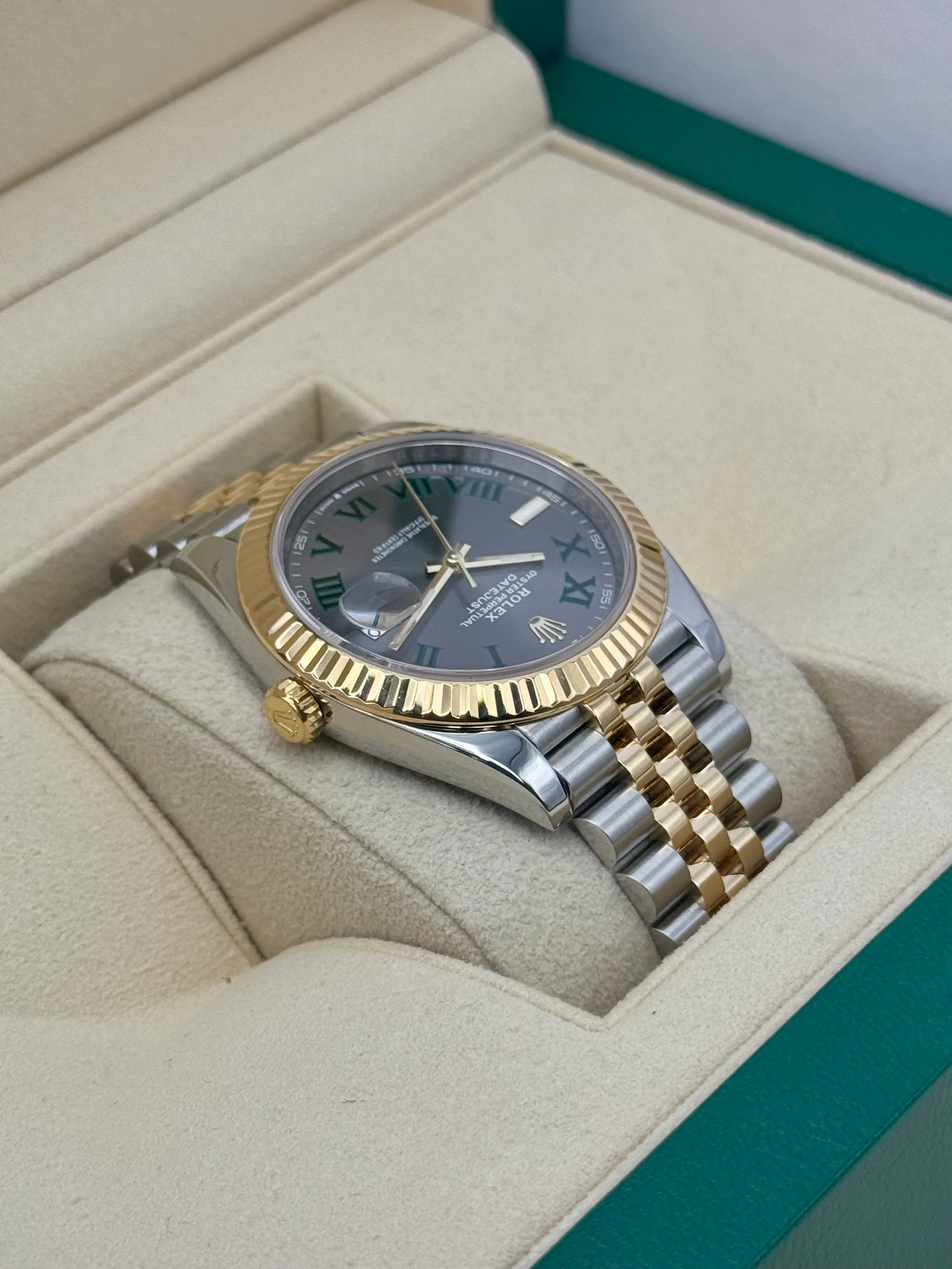 2022 Rolex Datejust 41mm 126333 Two-Tone Jubilee Wimbledon Dial - Image 8
