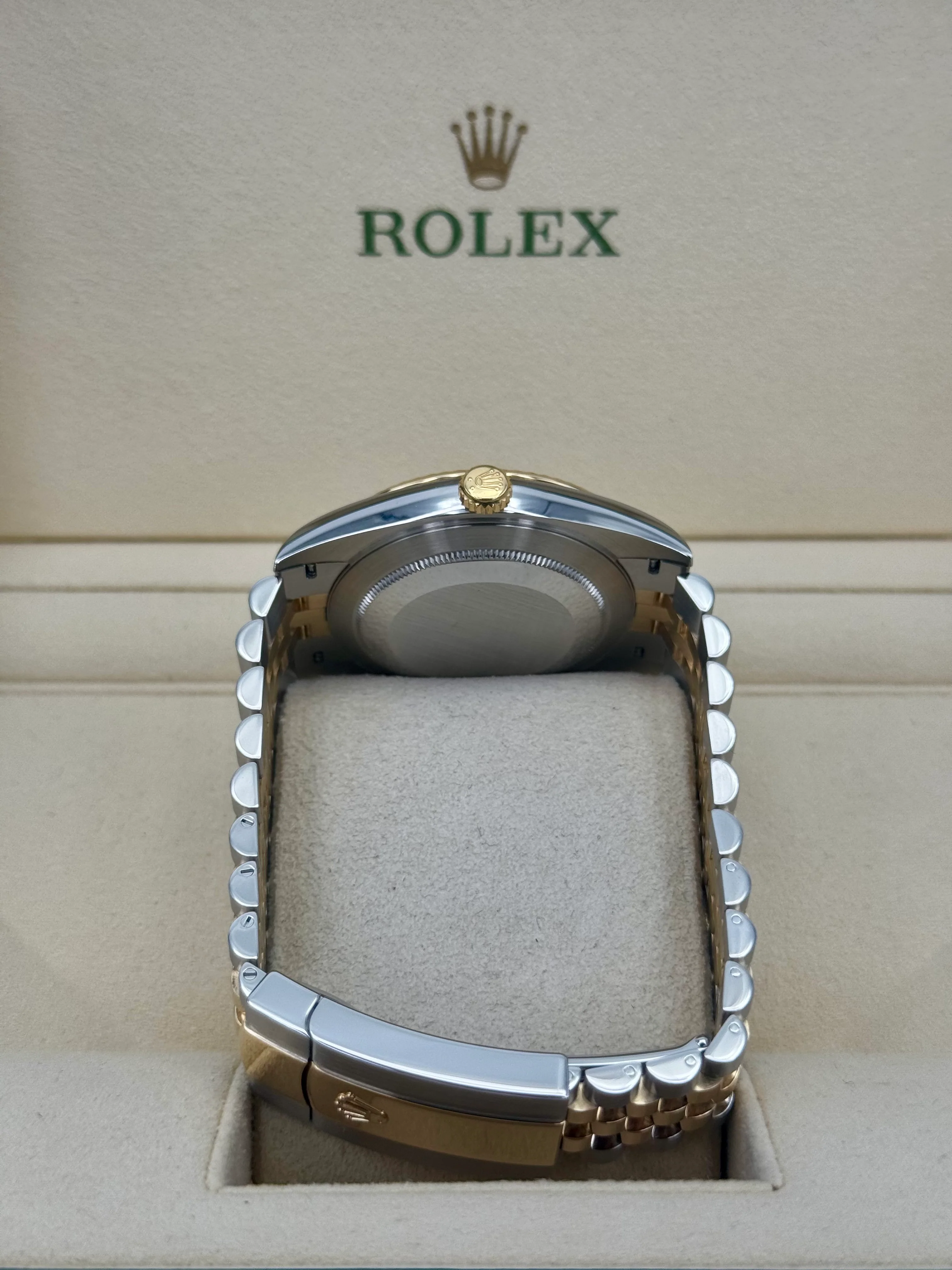 2022 Rolex Datejust 41mm 126333 Two-Tone Jubilee Wimbledon Dial - Image 9