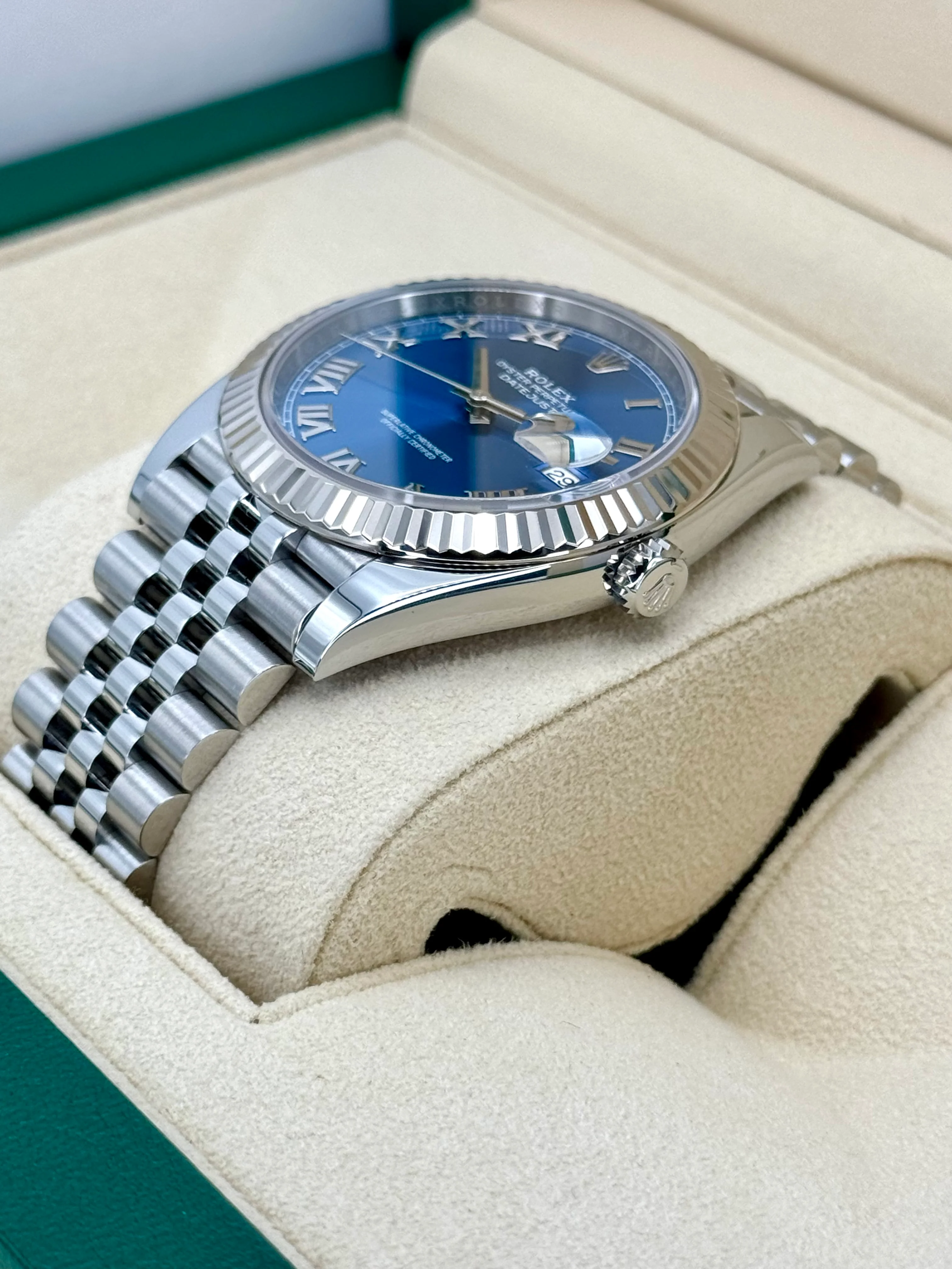 2022 Rolex Datejust 41mm 126334 Stainless Steel Jubilee Blue Dial - Image 5
