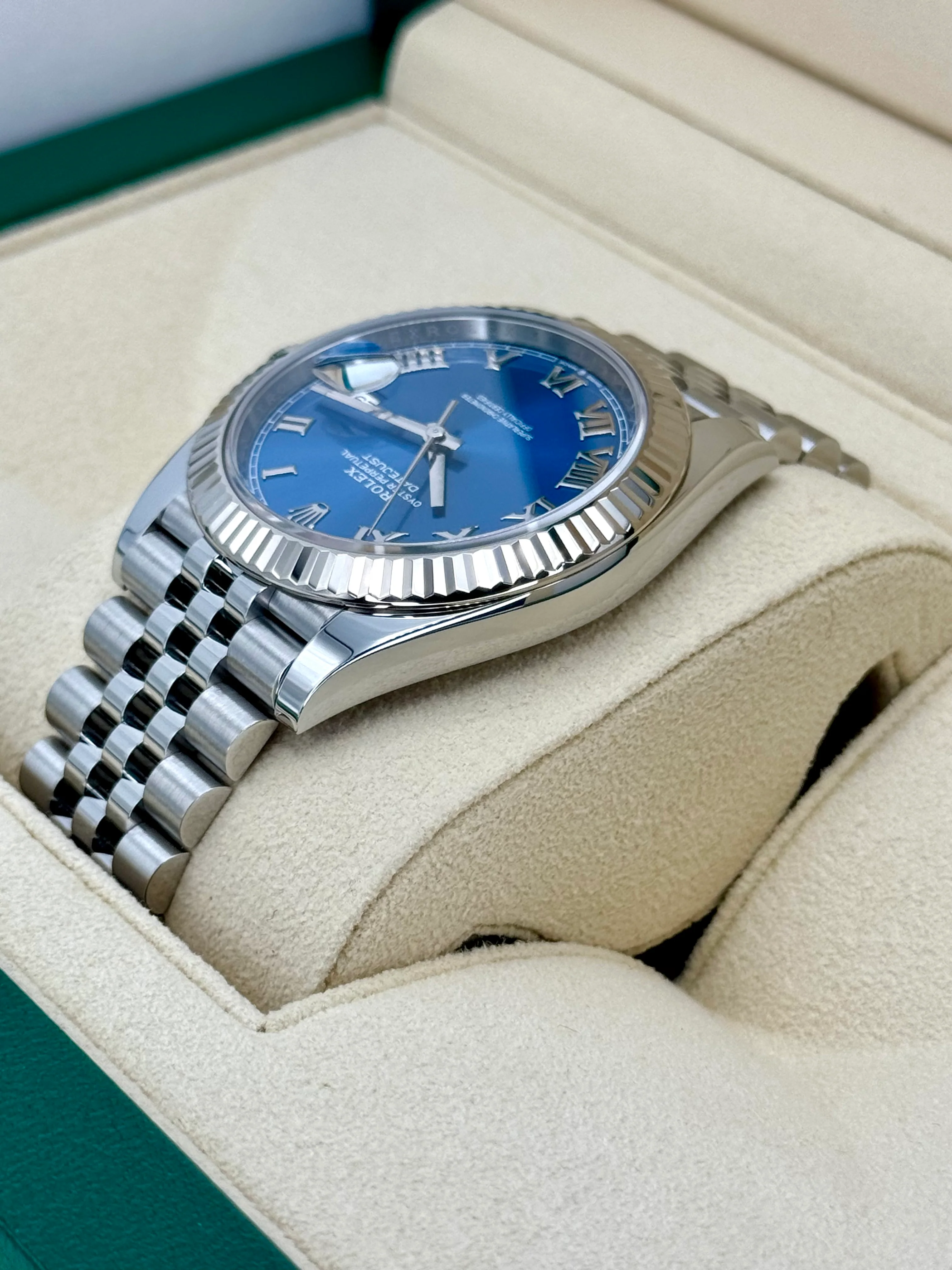 2022 Rolex Datejust 41mm 126334 Stainless Steel Jubilee Blue Dial - Image 7