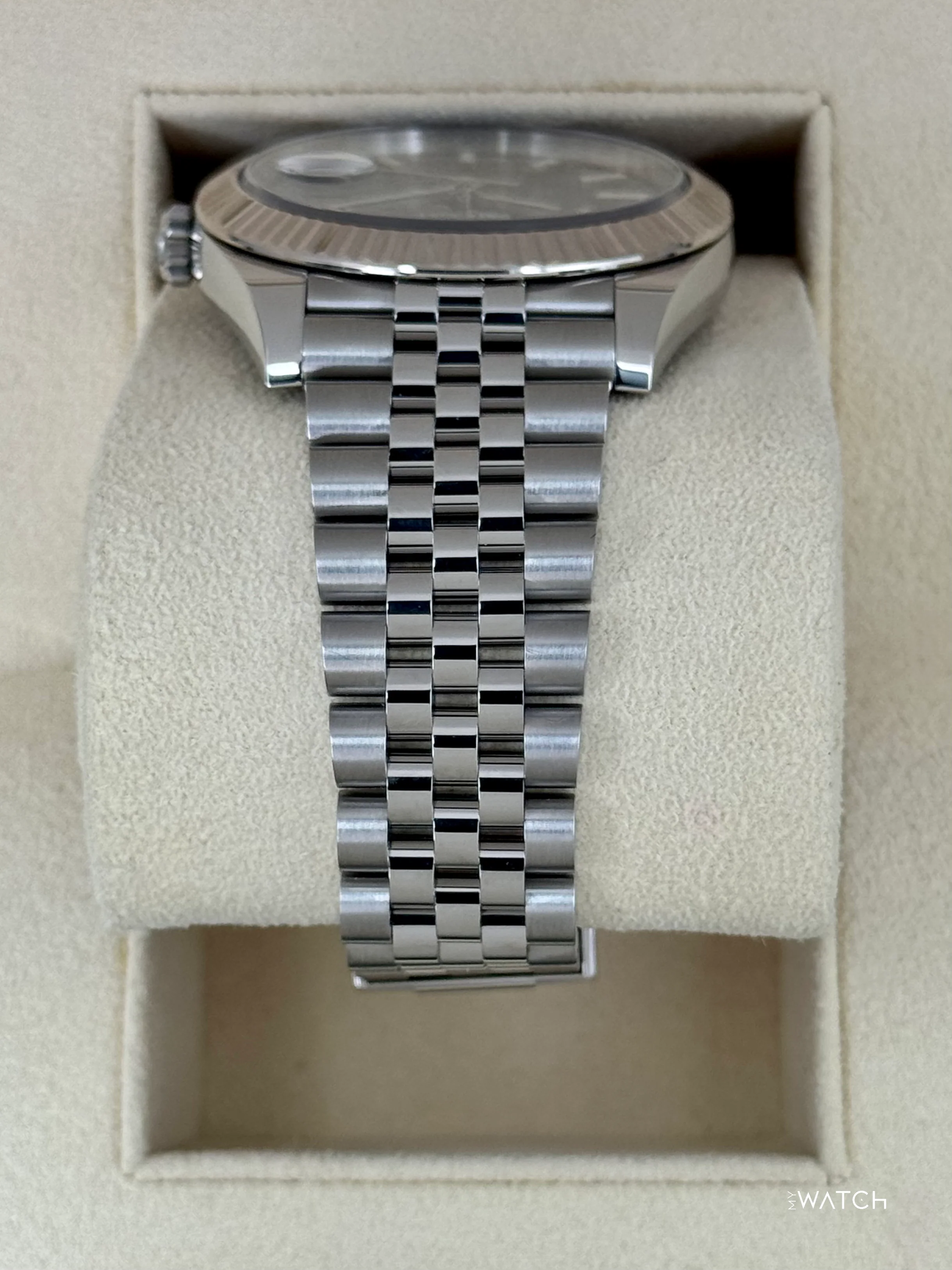 2022 Rolex Datejust 41mm 126334 Stainless Steel Jubilee Blue Motif Dial - Image 3