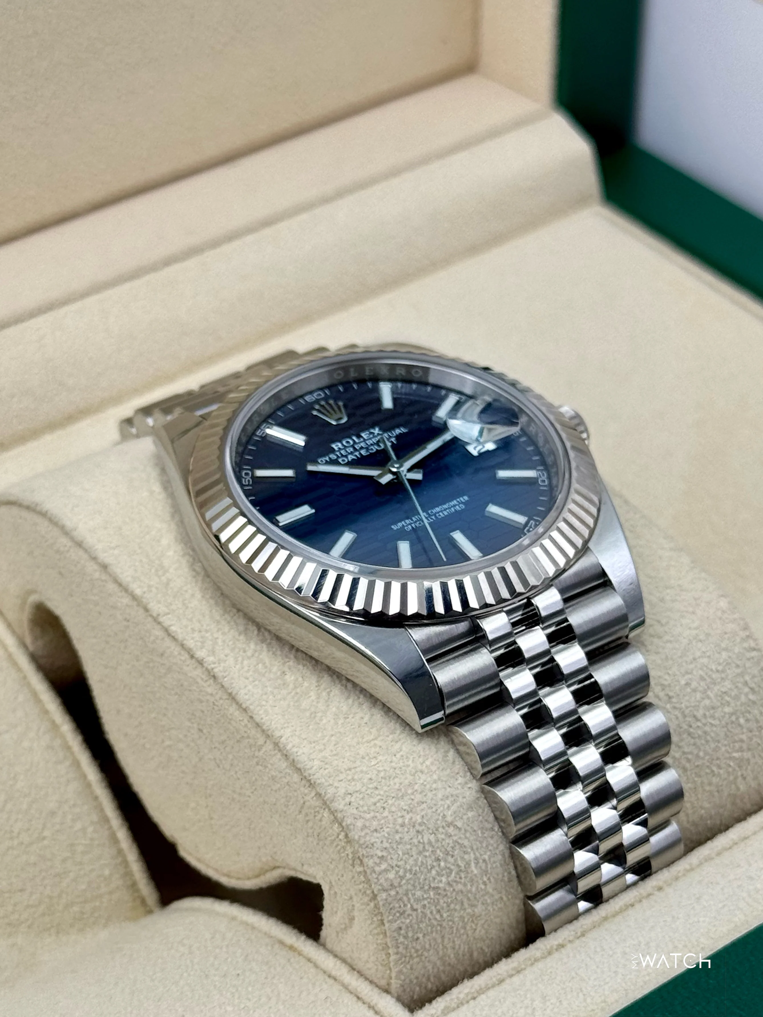 2022 Rolex Datejust 41mm 126334 Stainless Steel Jubilee Blue Motif Dial - Image 6